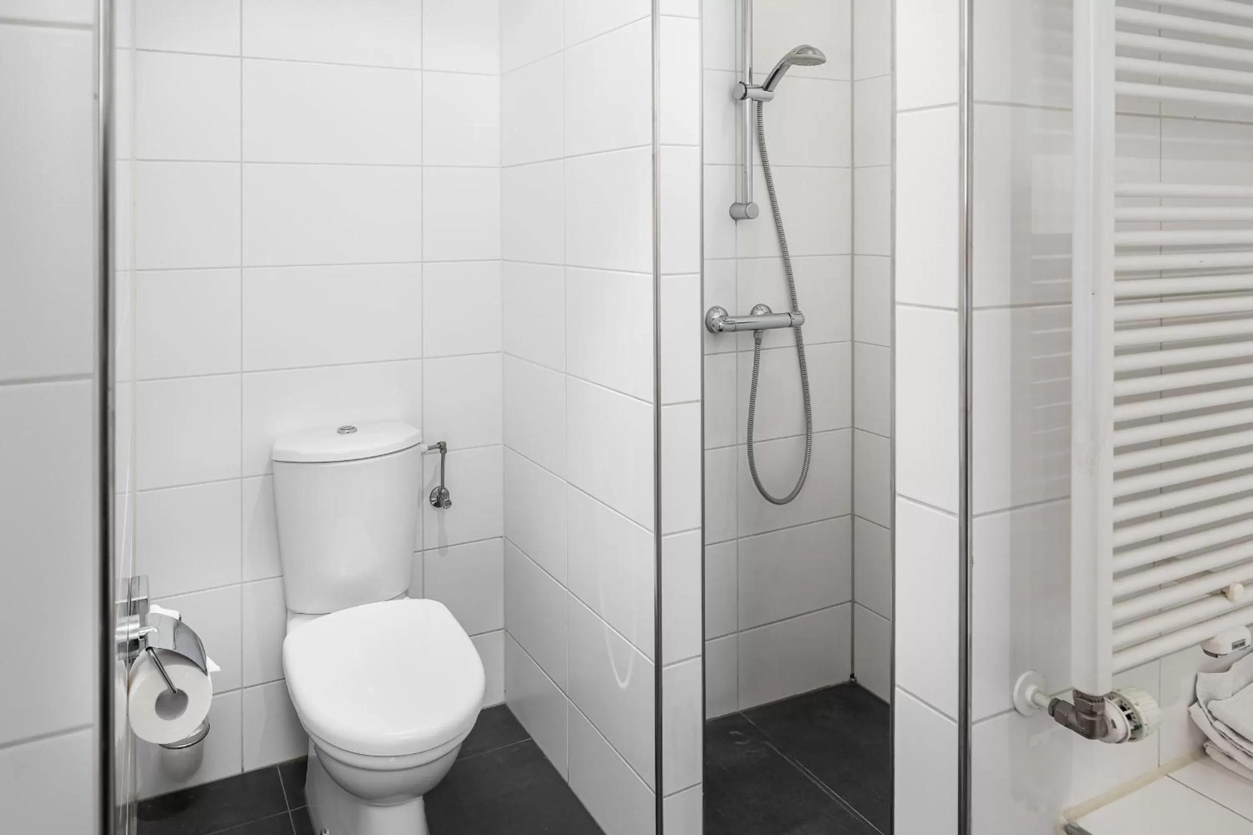 Bathroom in Strandhotel Domburg