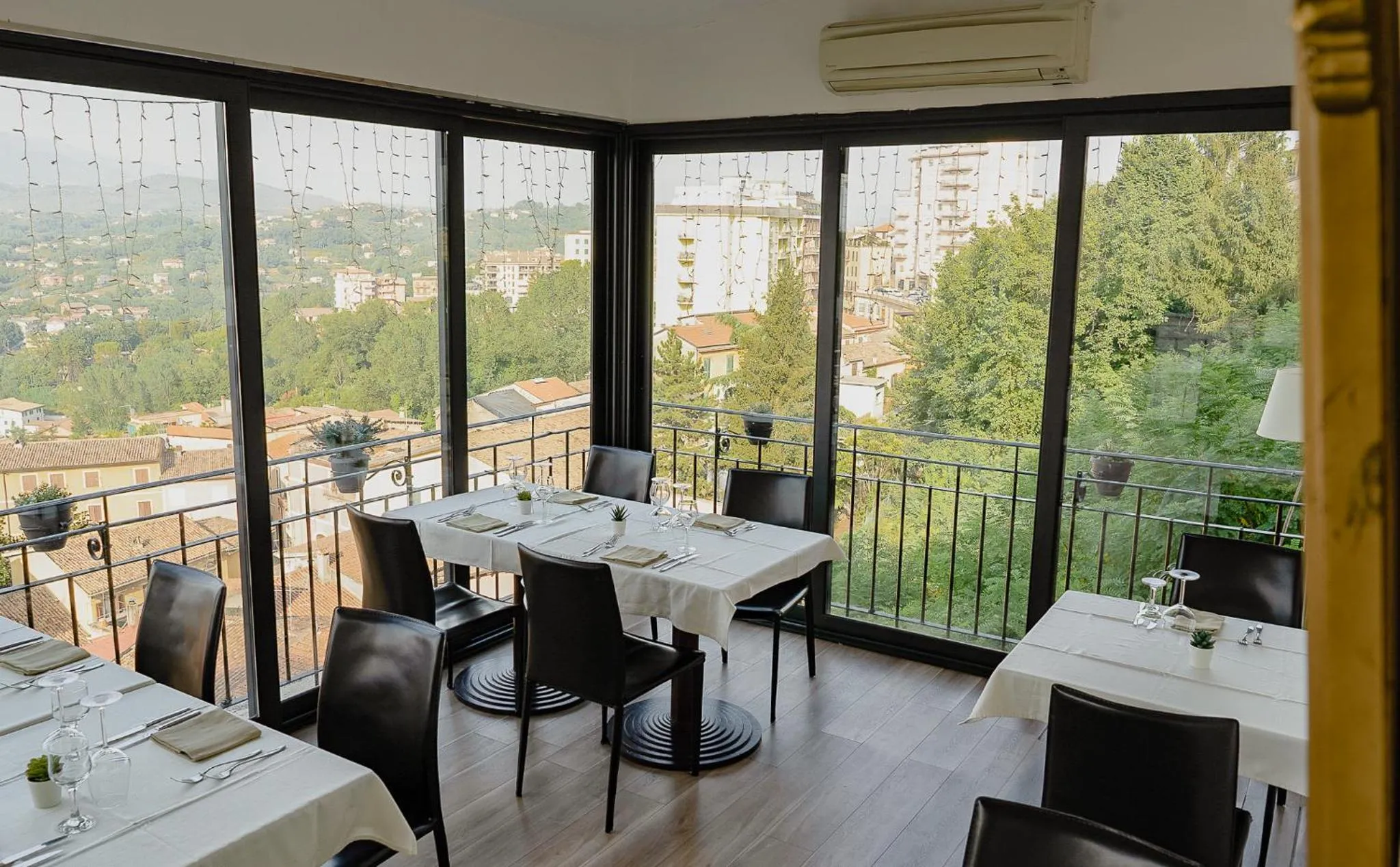 Restaurant/places to eat in Hotel Ristorante Garibaldi