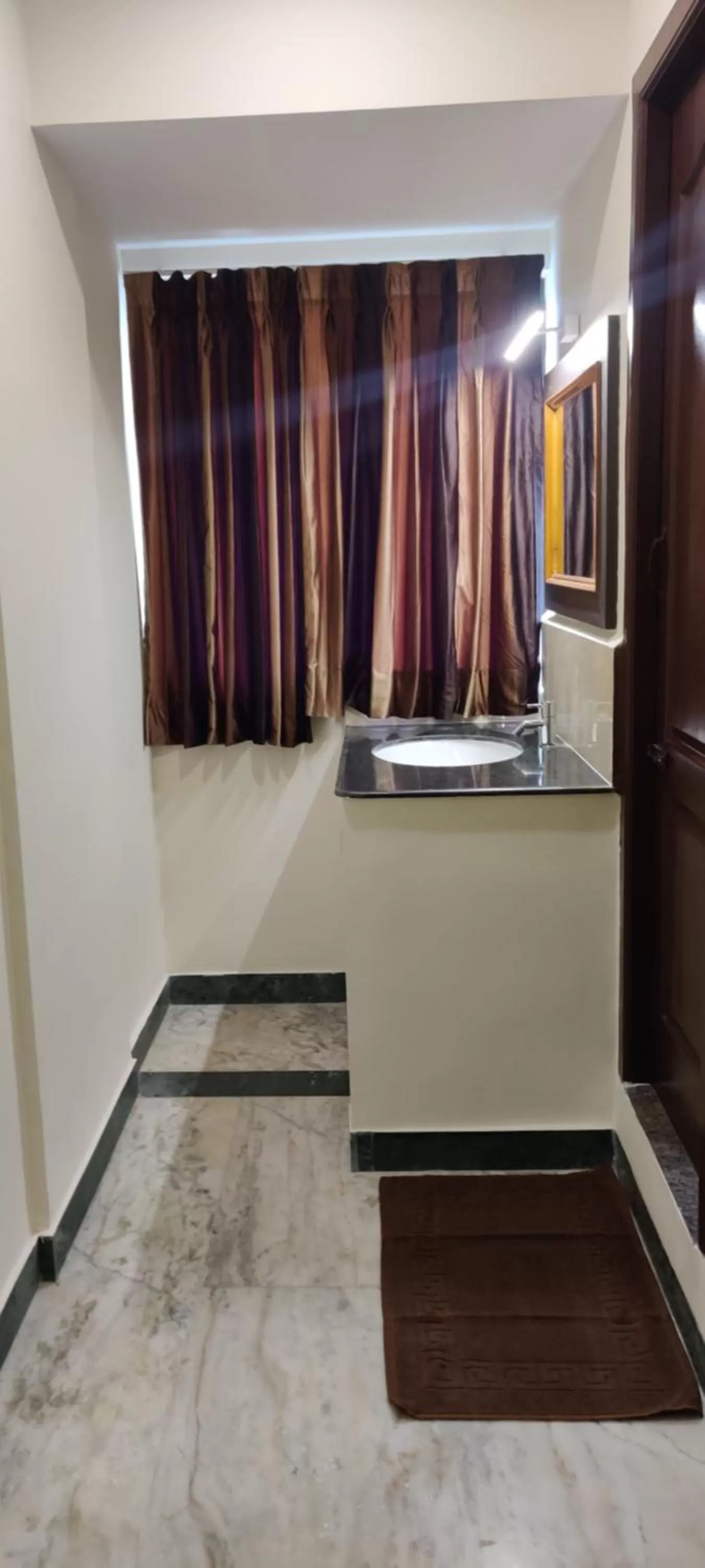 TV/Entertainment Center in Rmc travellers inn