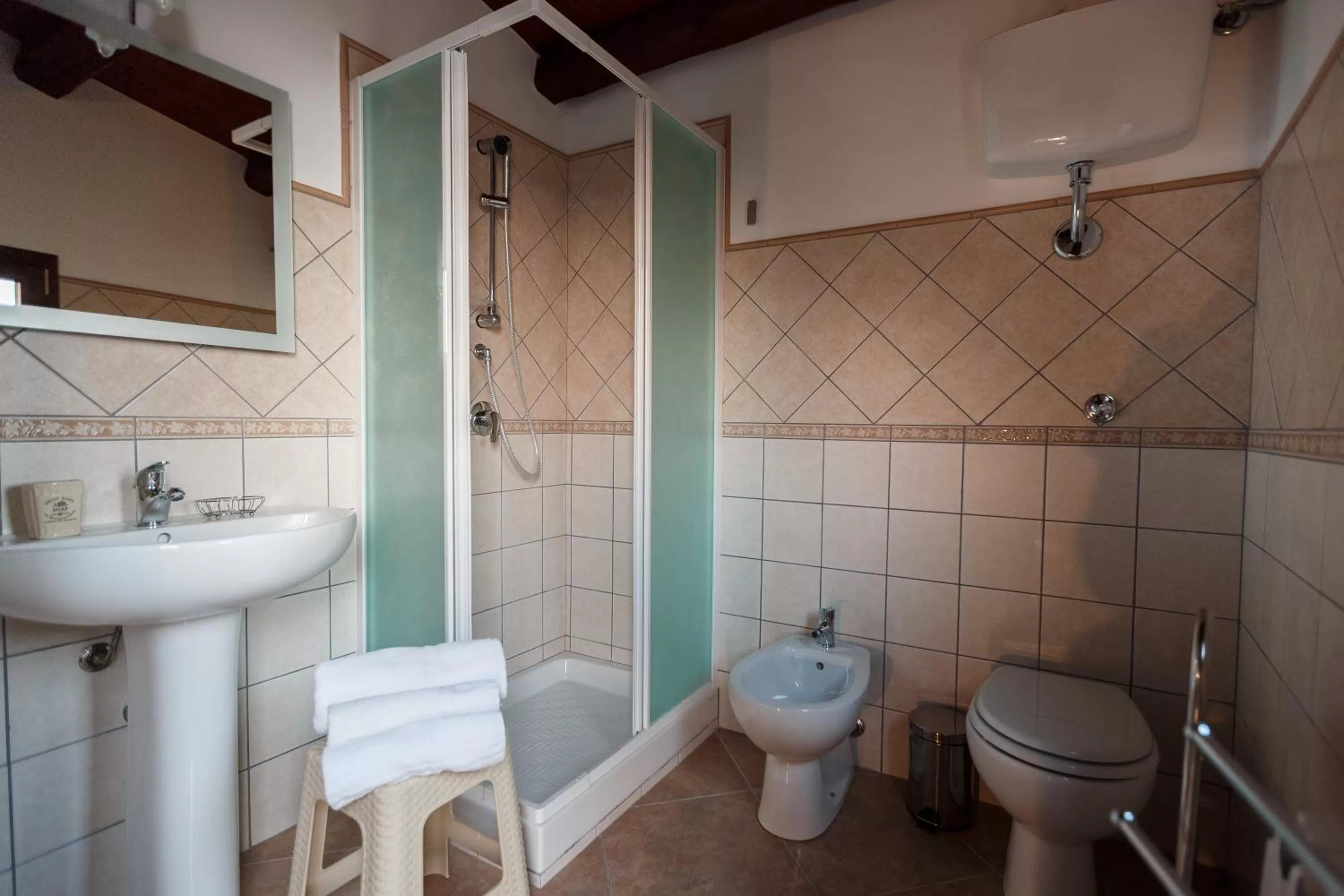 Shower in B&B Batarà - "La Terrazza del Centro"