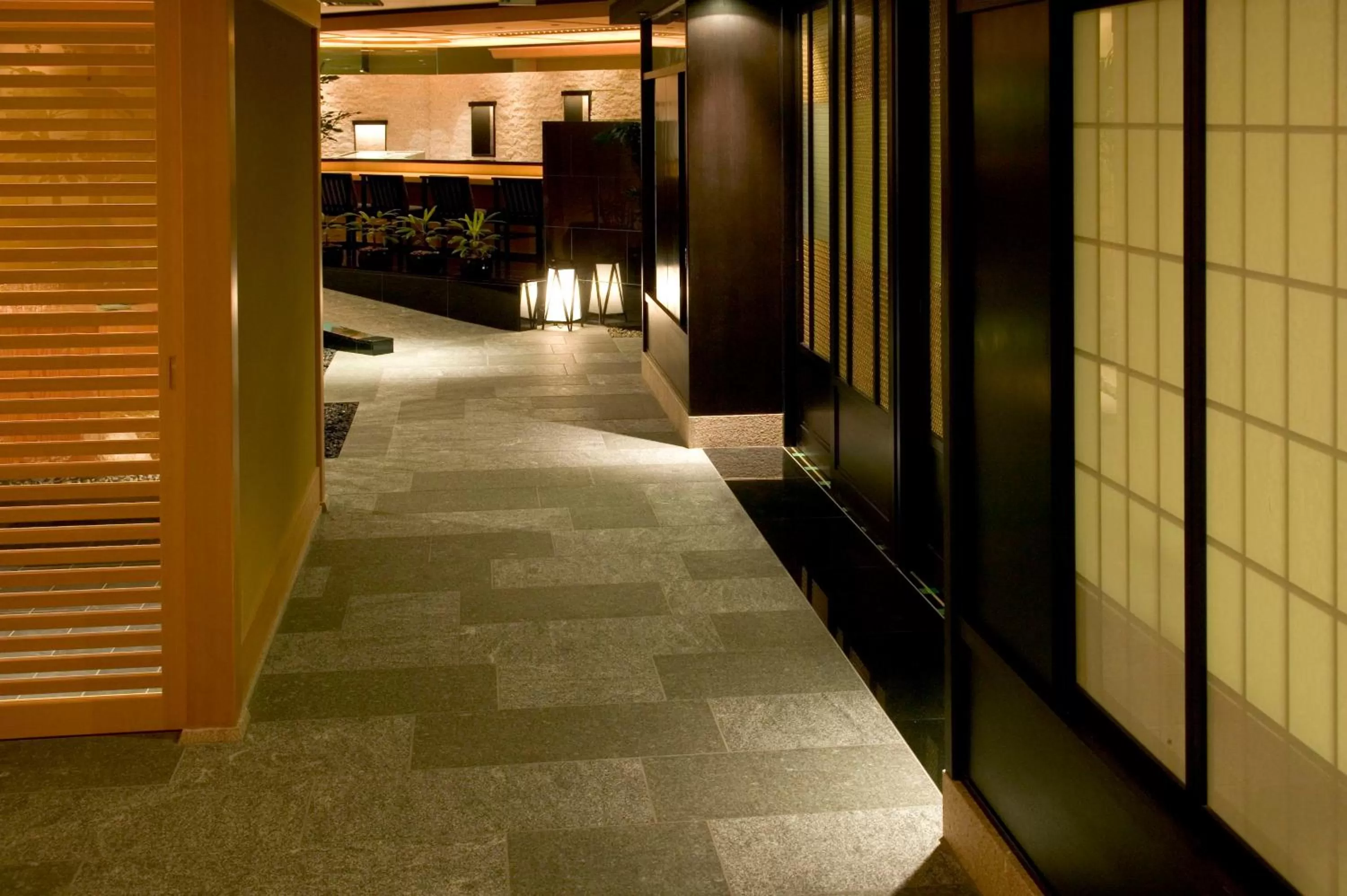 Restaurant/places to eat in Sheraton Miyako Hotel Osaka