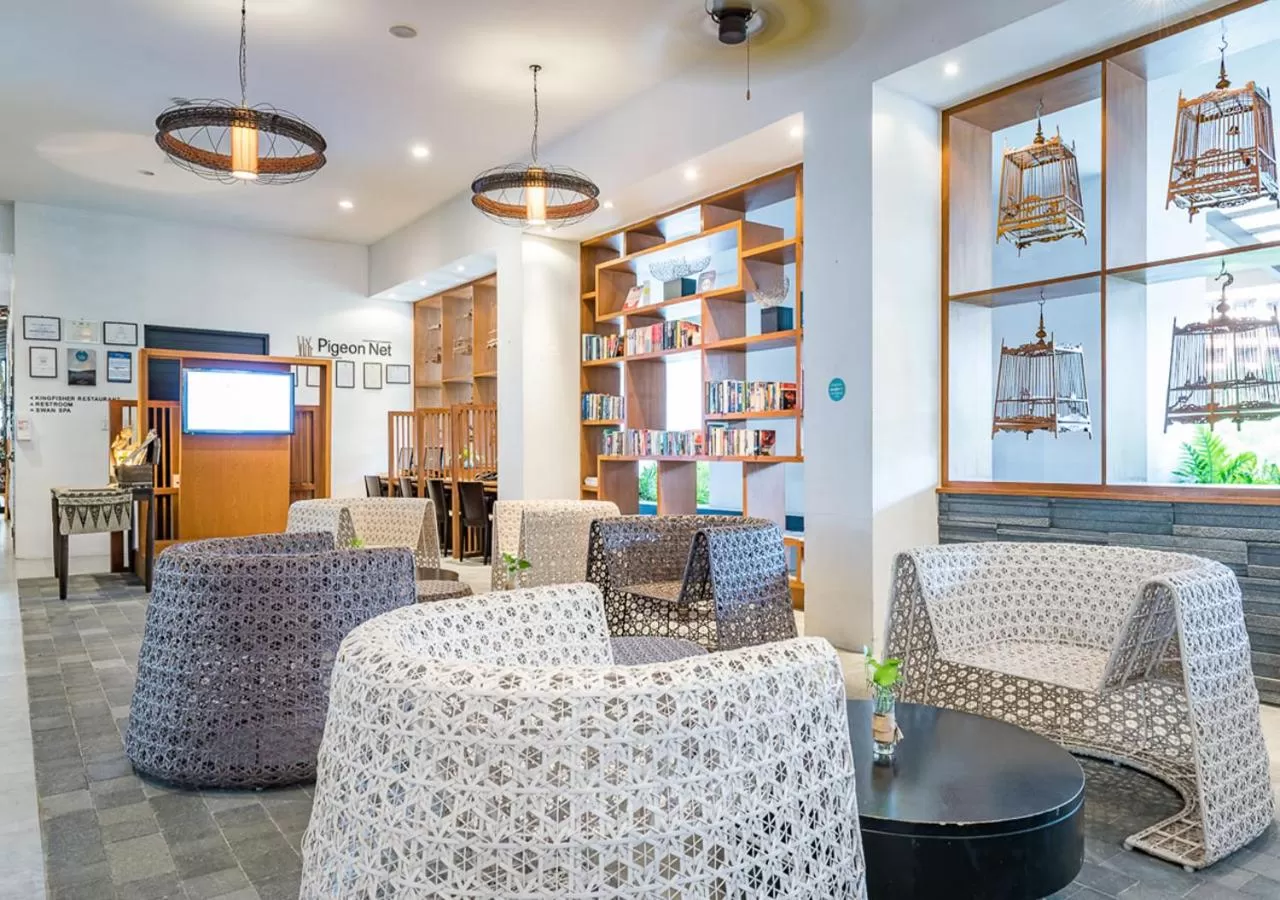 Library in Deevana Plaza Krabi Aonang