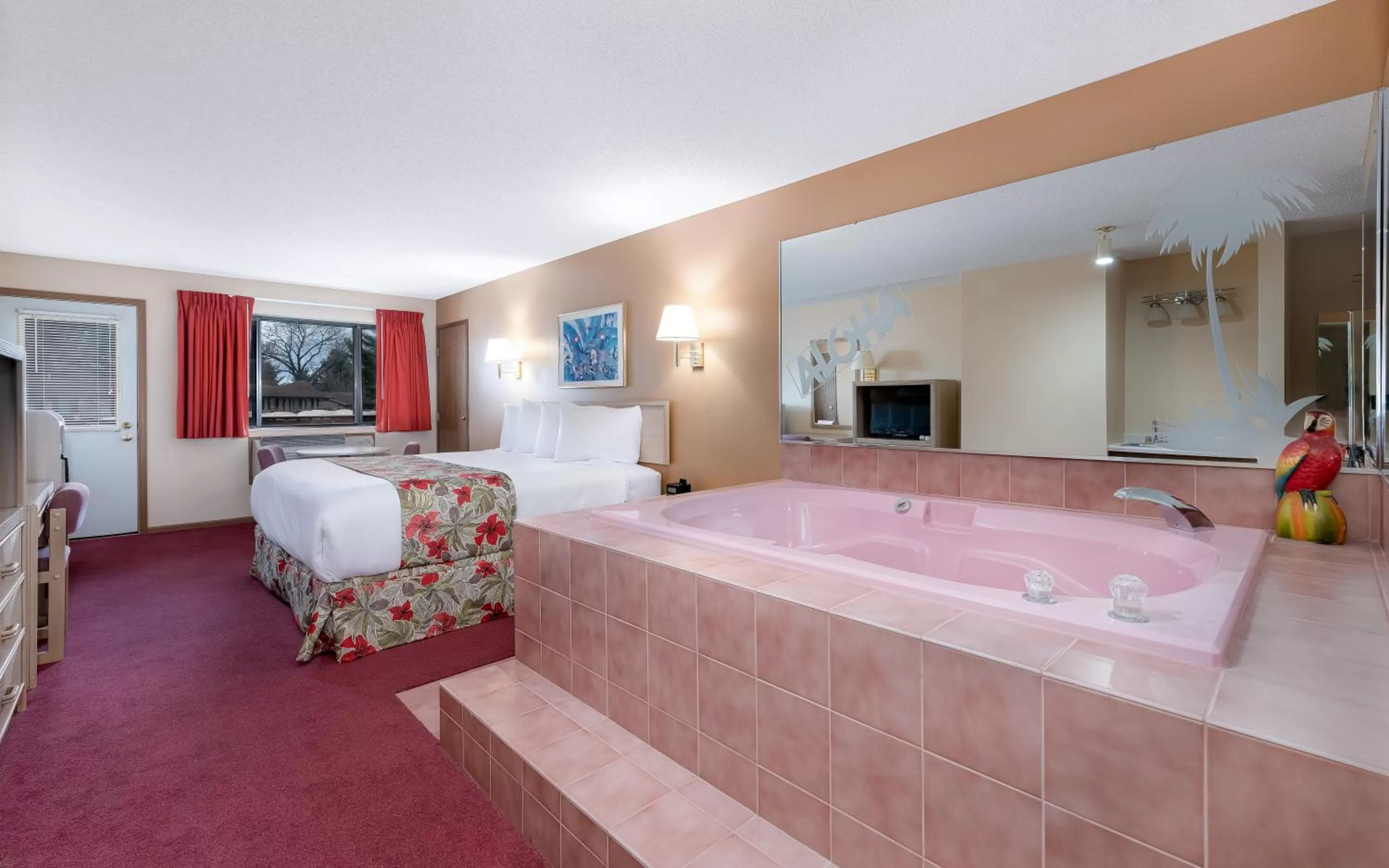 Jacuzzi King Room with Balcony - Free Land Of Natura Waterpark Pass in Aloha Beach Resort