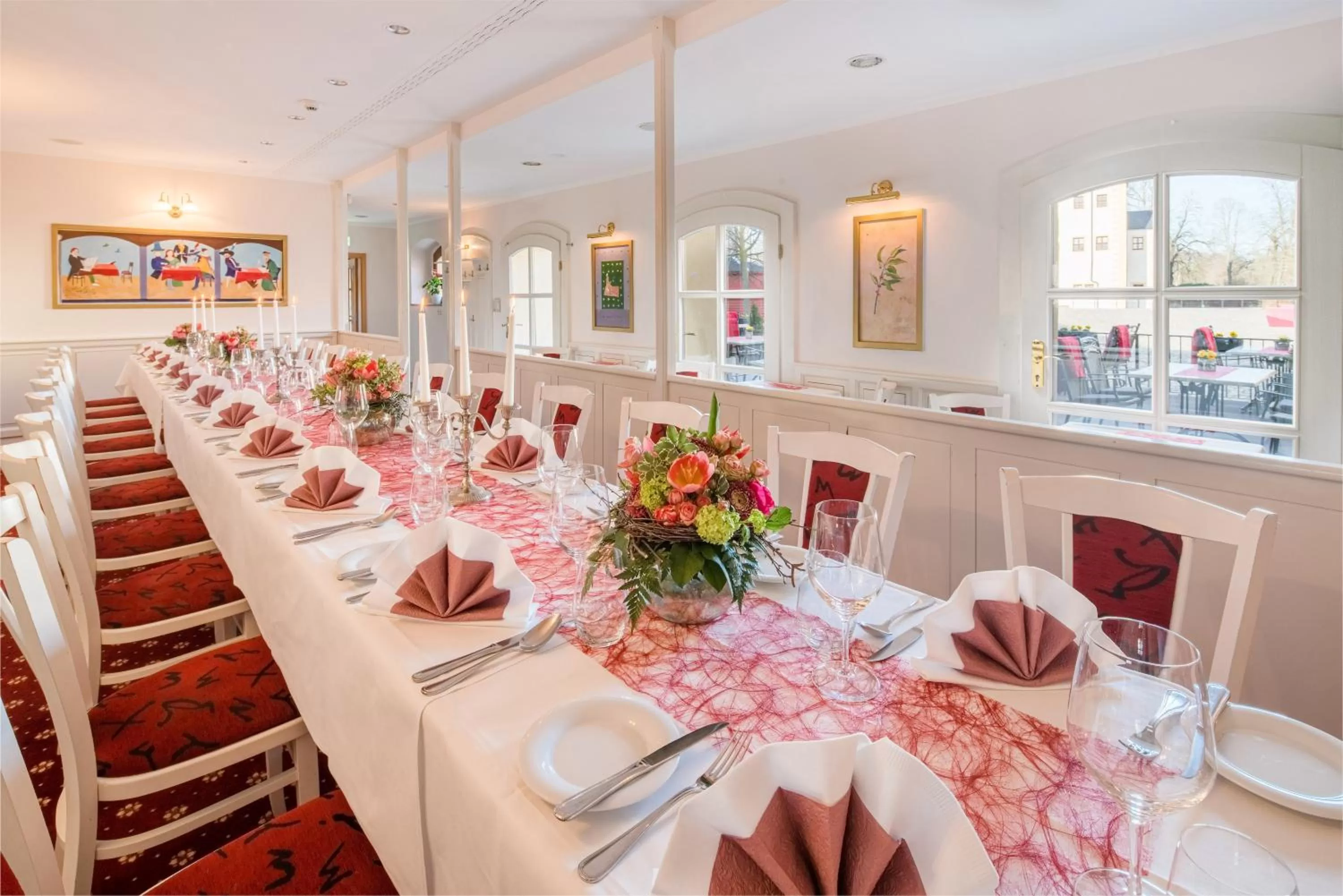 Restaurant/places to eat in Schlosshotel Klaffenbach