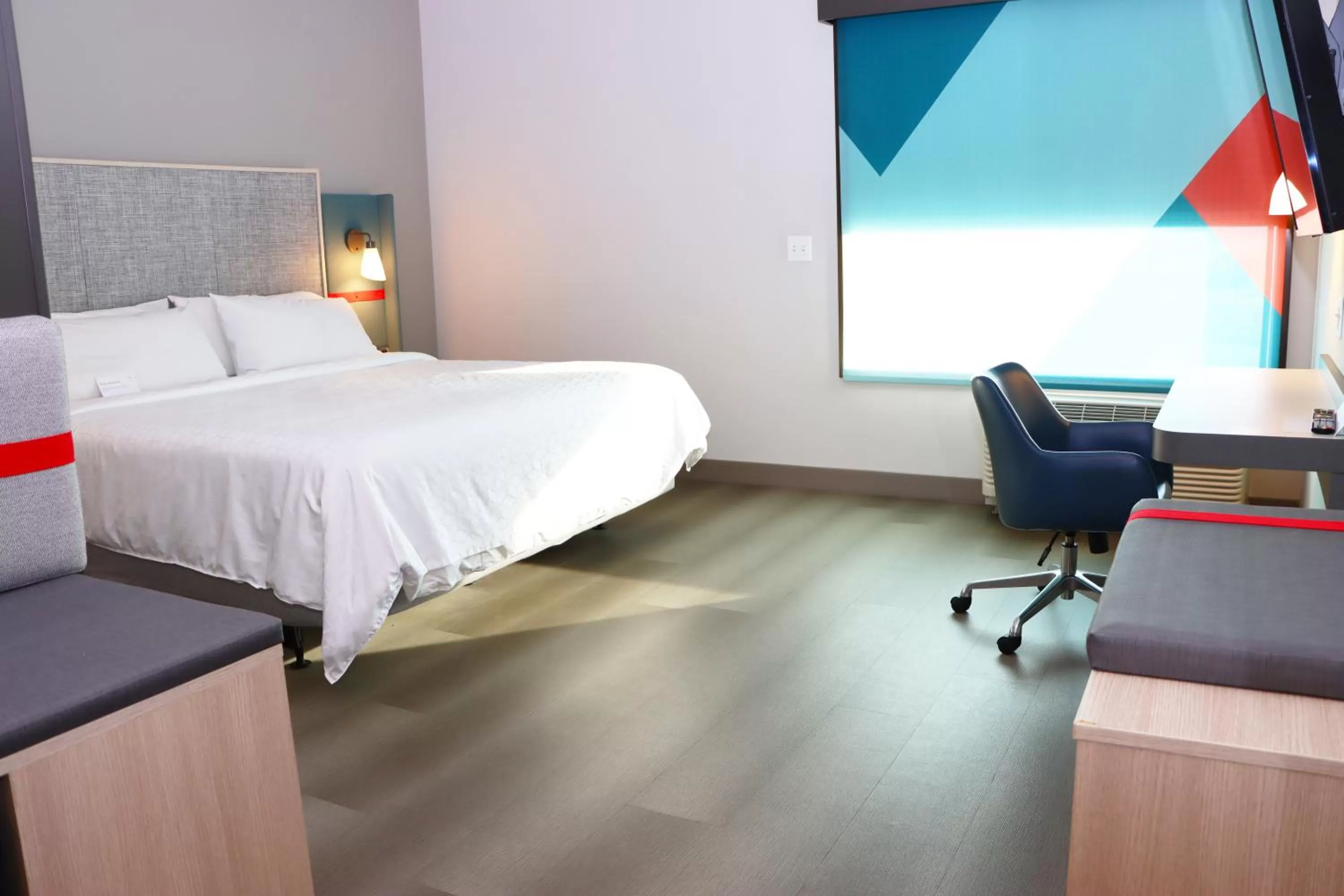 Bedroom, Bed in avid hotels - Lancaster by IHG