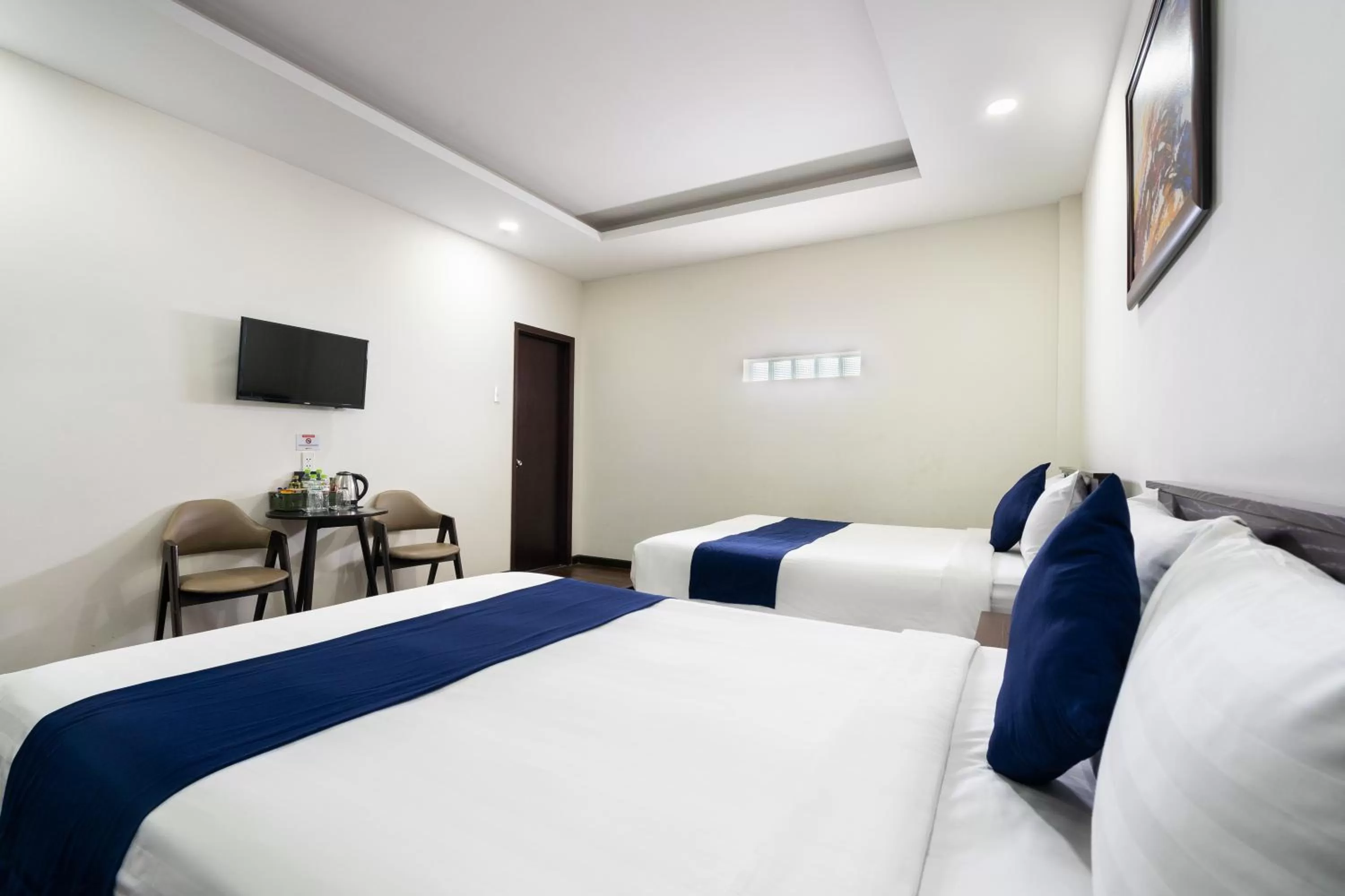 Bed in Central Hotel by Joi Hospitality