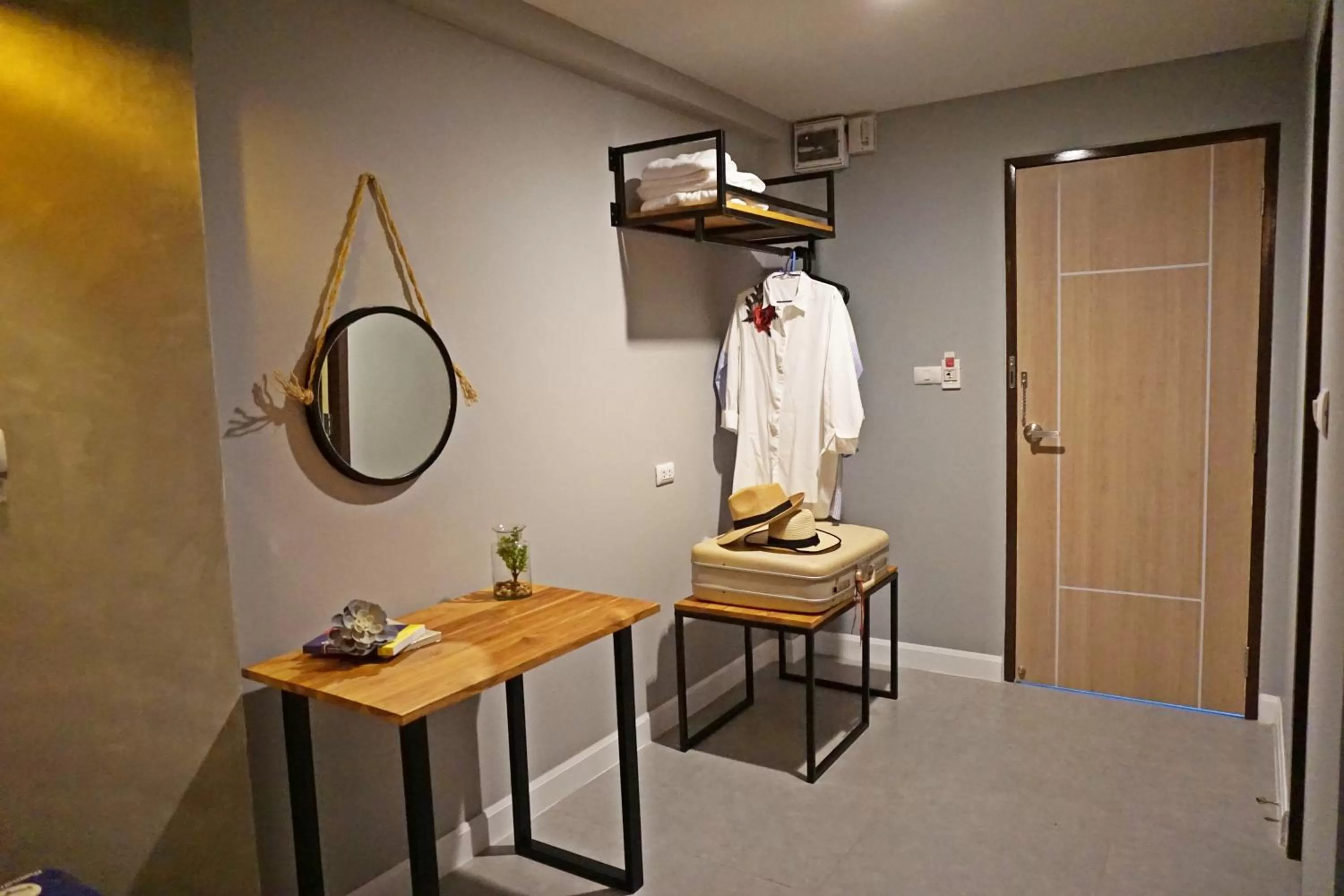 Bedroom, Dining Area in Hansa Bangkok House