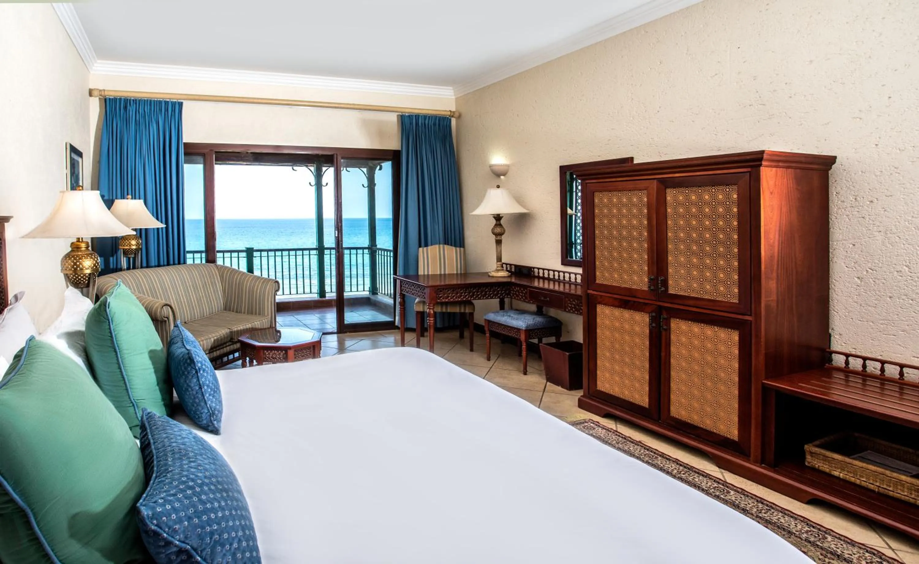 Bed in Avani Pemba Beach Hotel