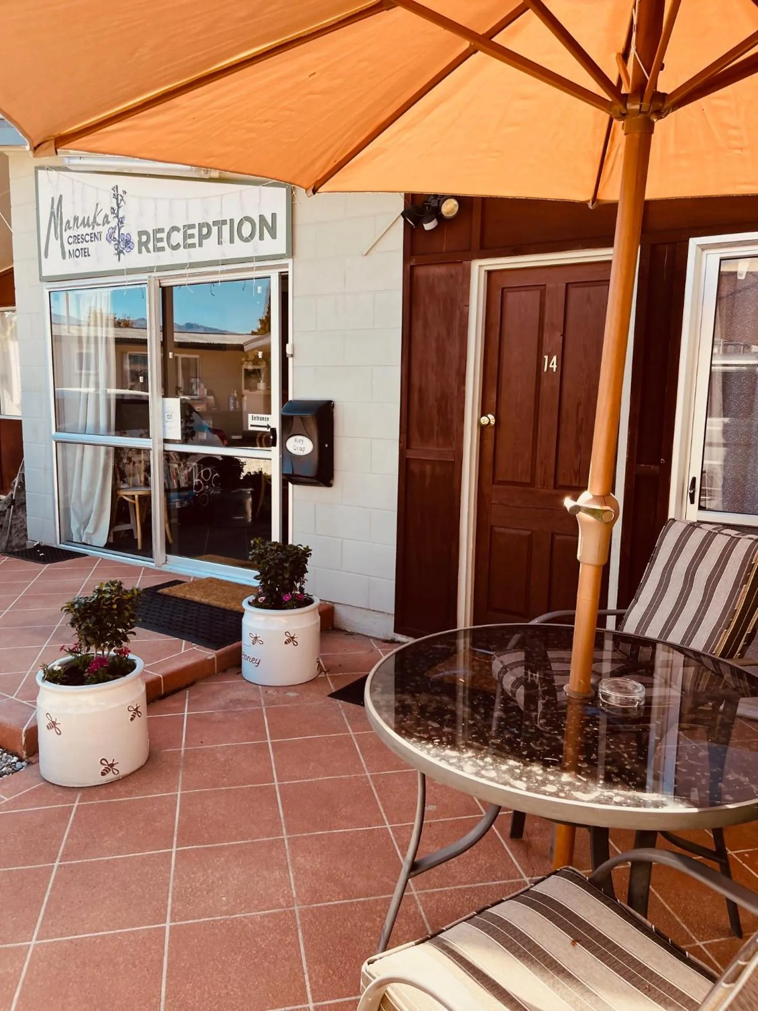 Day in Manuka Crescent Motel