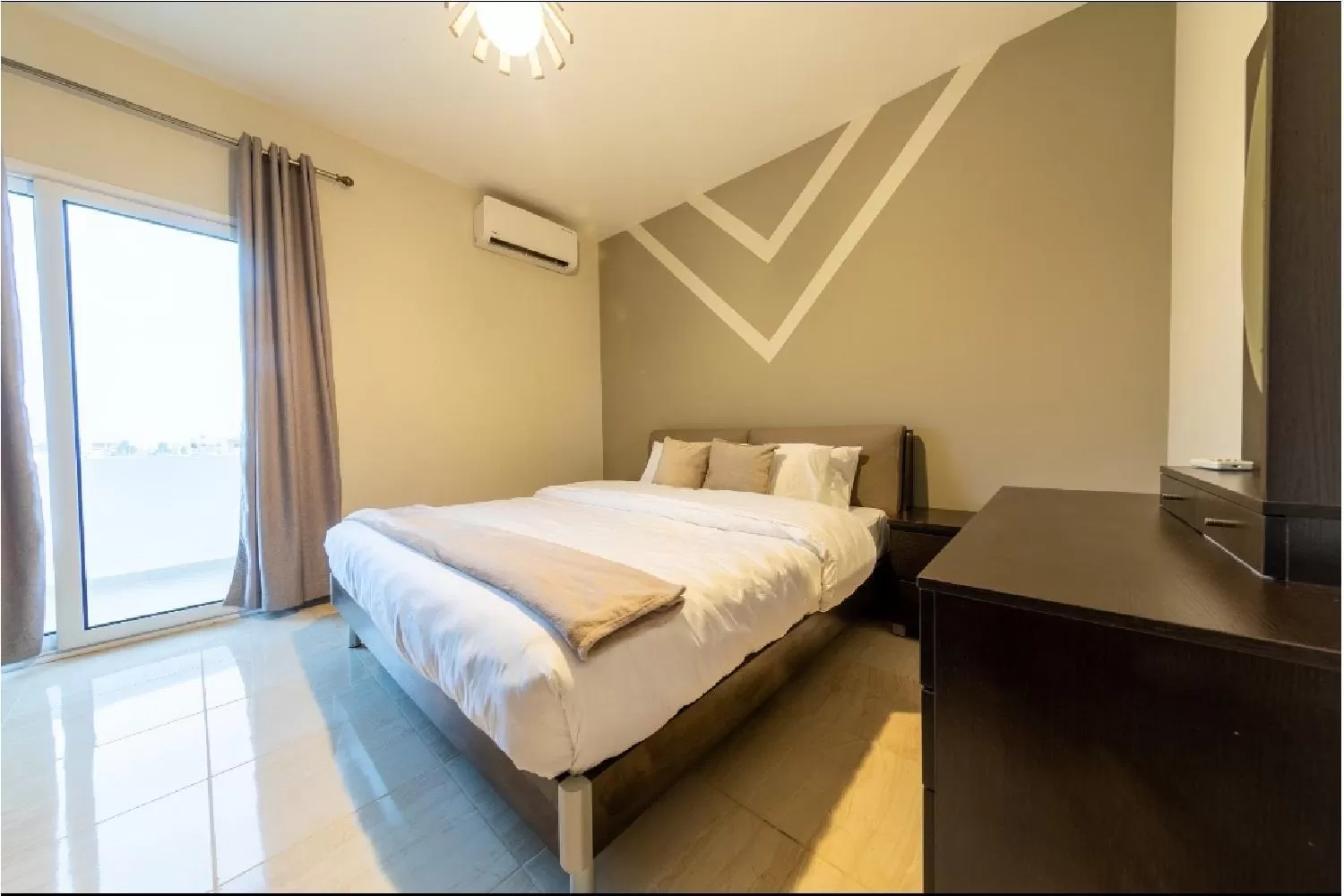 Bedroom, Bed in Montecito Apartments