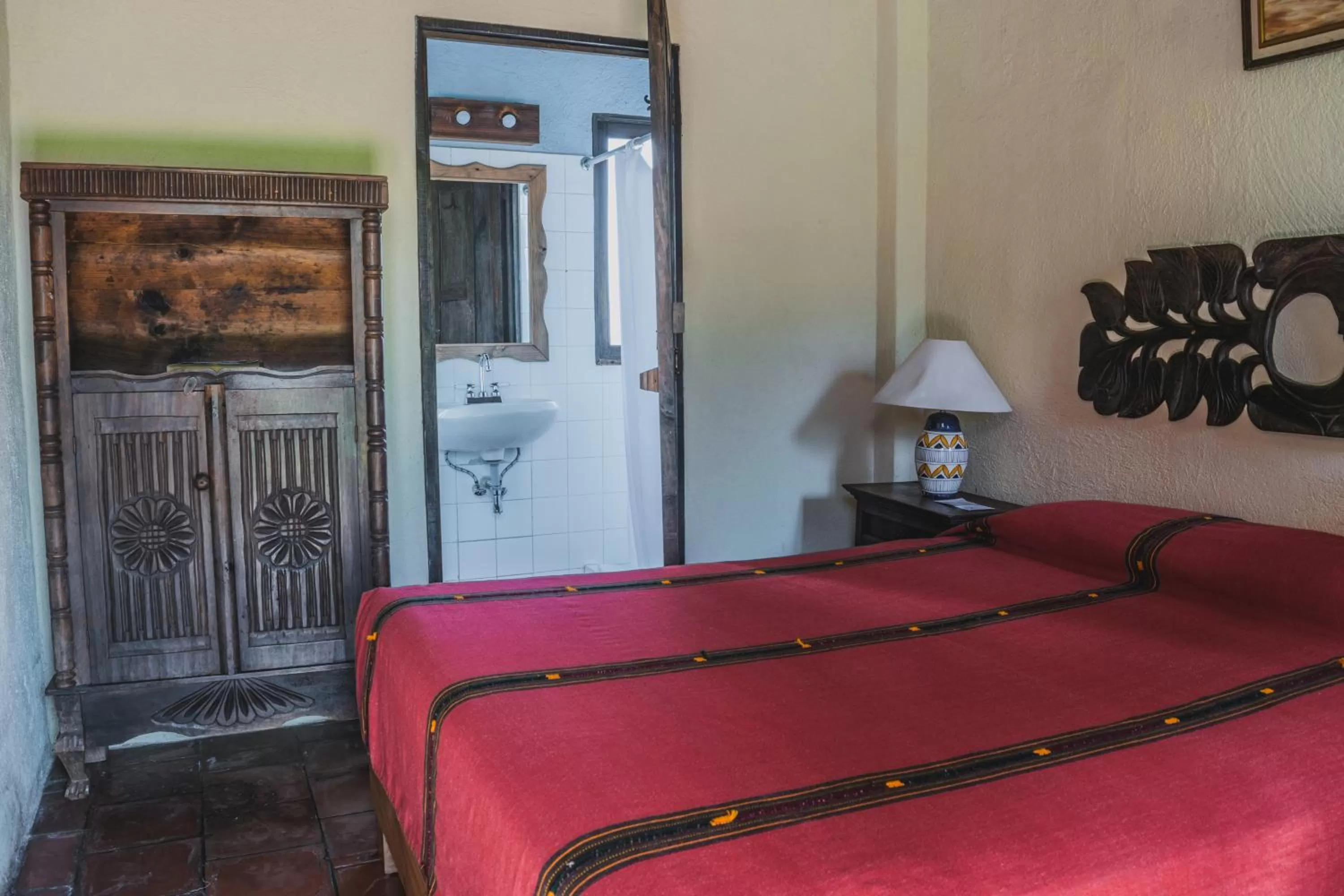 Bedroom, Seating Area in Hotel Toliman