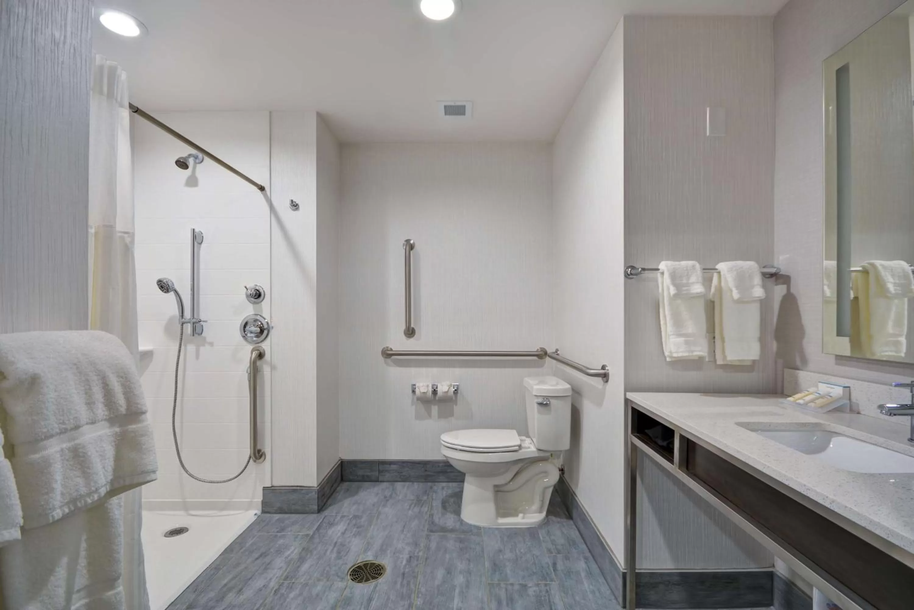 Bathroom in Hilton Garden Inn Tulsa-Broken Arrow, OK