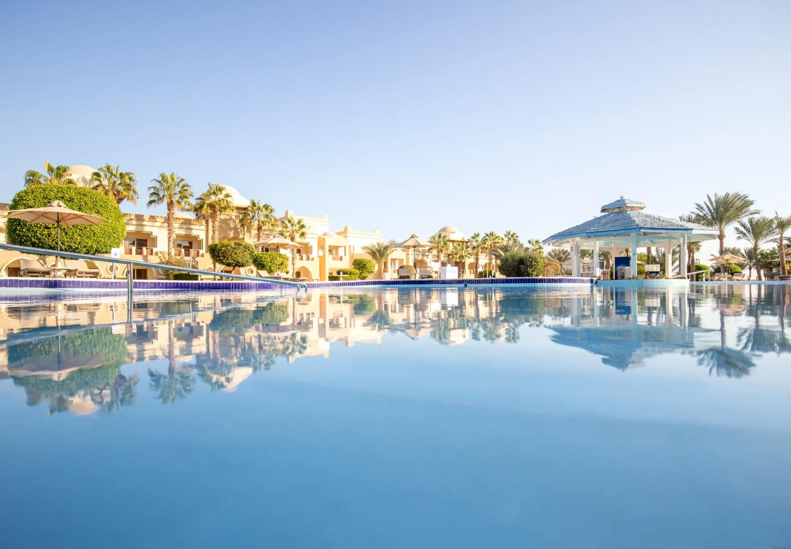 Swimming pool in Serenity Alpha Beach - Ex Serenity Makadi Beach