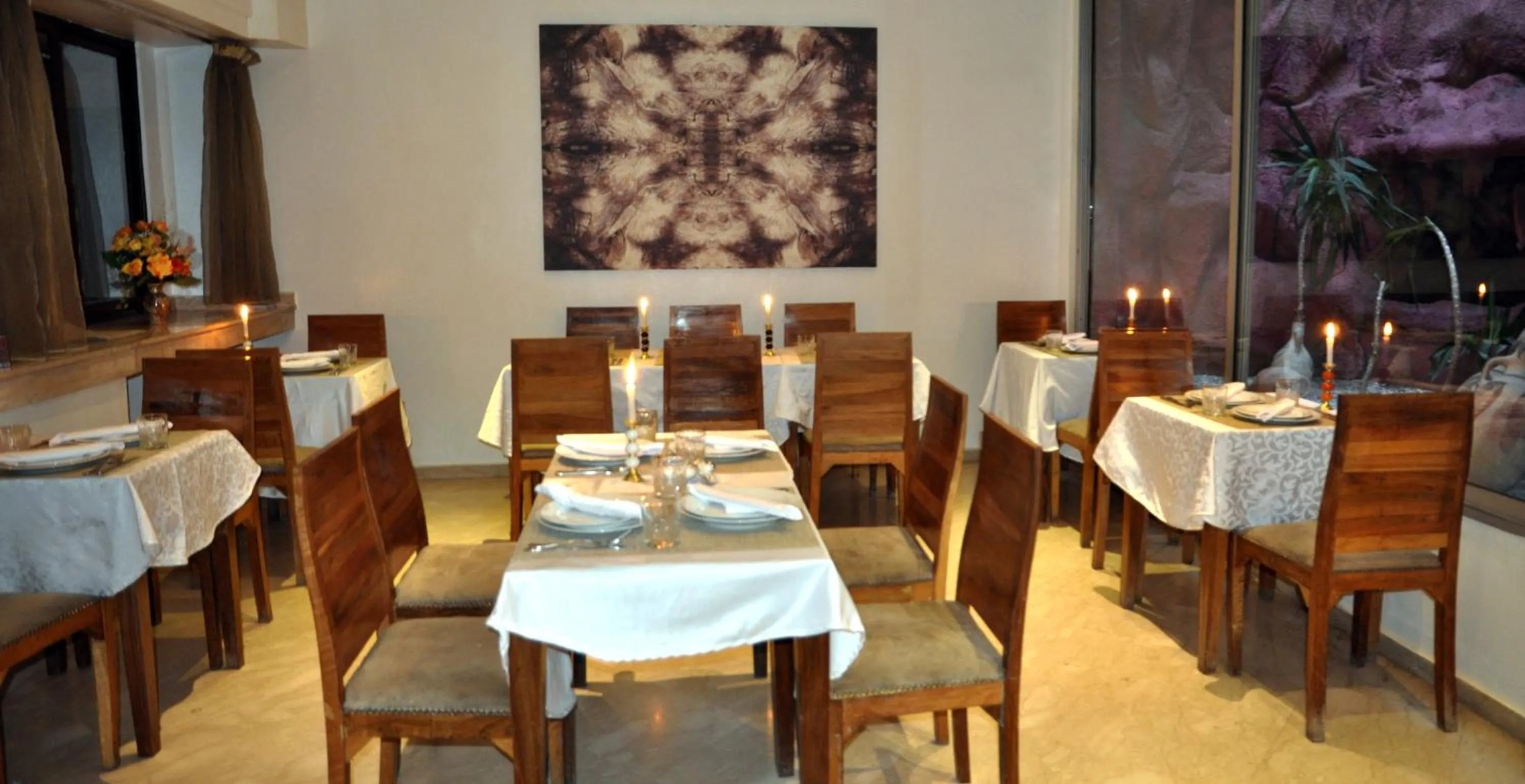 Dining area in Mont Gueliz