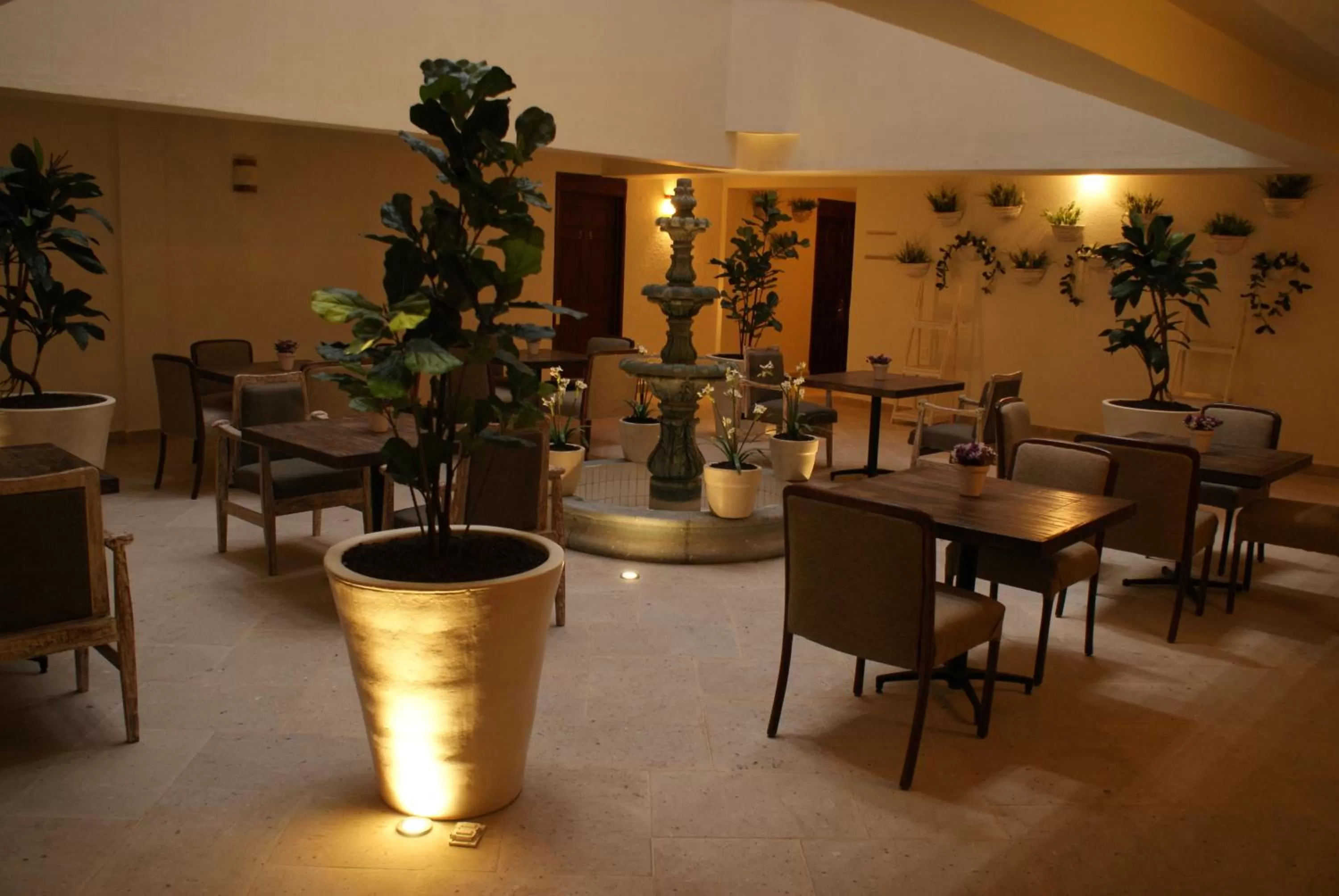 Area and facilities in Ramada Plaza by Wyndham Leon