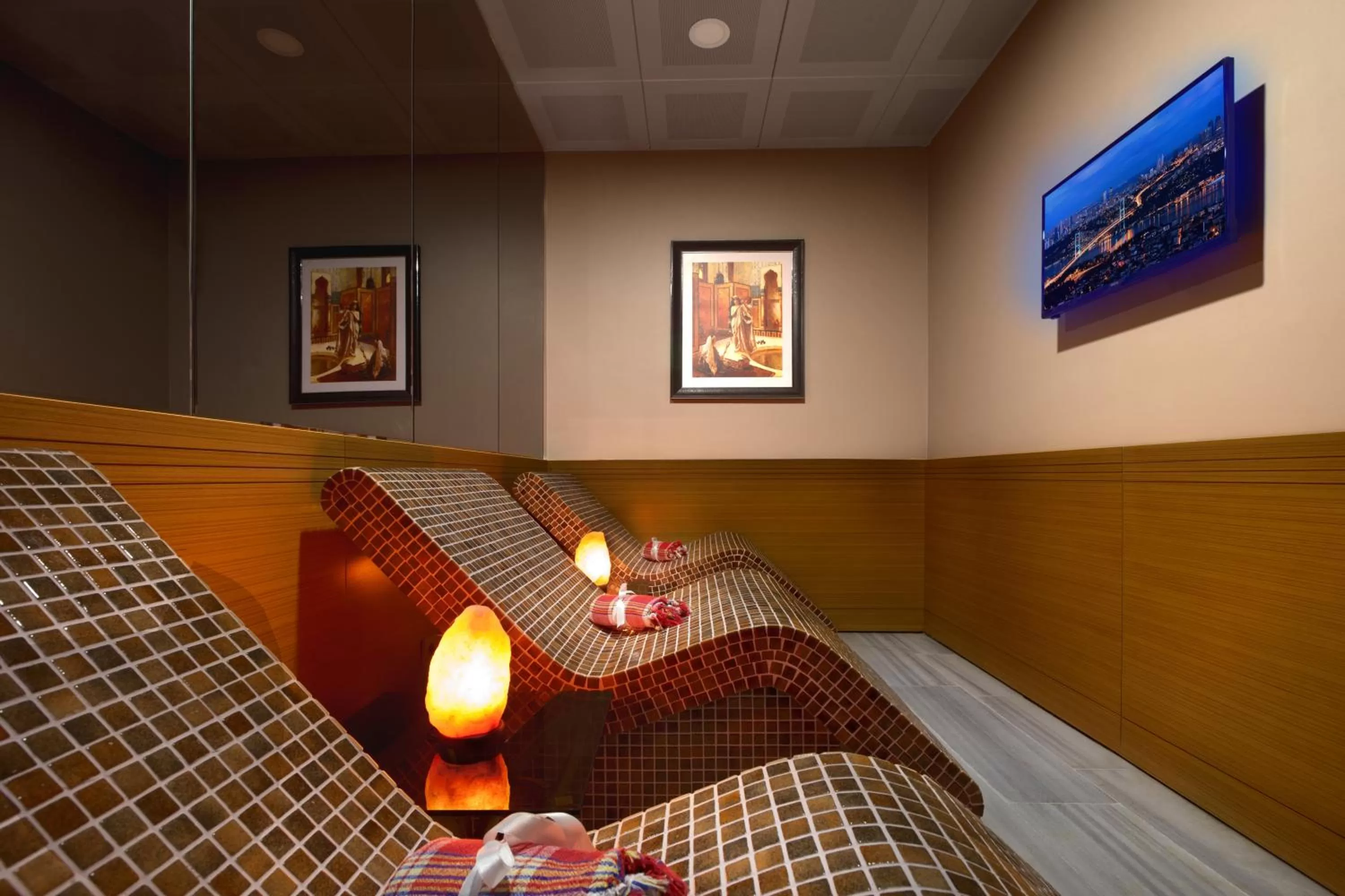 Spa and wellness centre/facilities, Bed in Ferman Hilal Hotel-Special Category