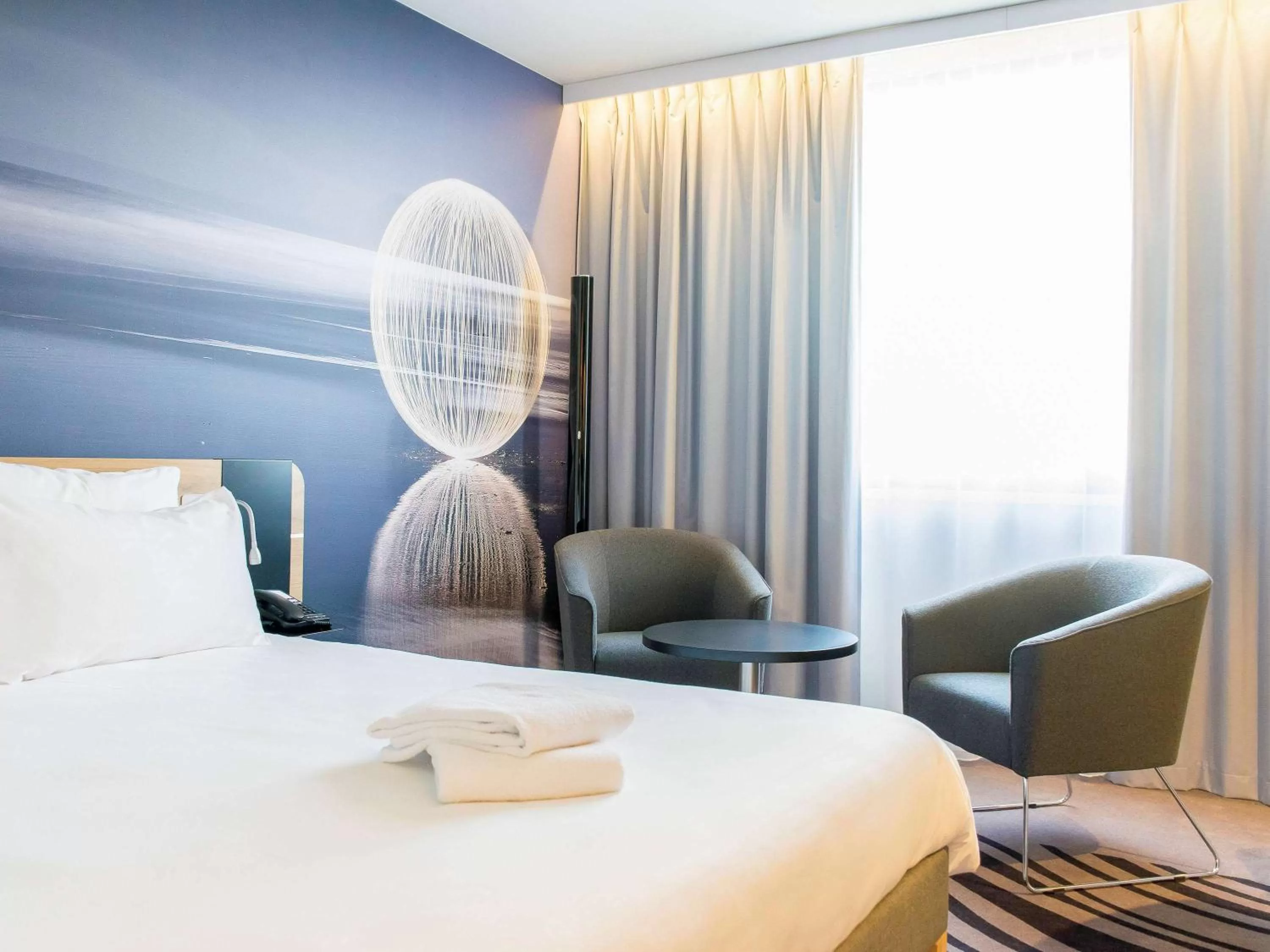 Photo of the whole room, Bed in Novotel Szczecin Centrum