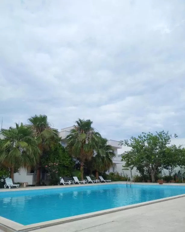 Swimming pool in Kiriş Garden Hotel