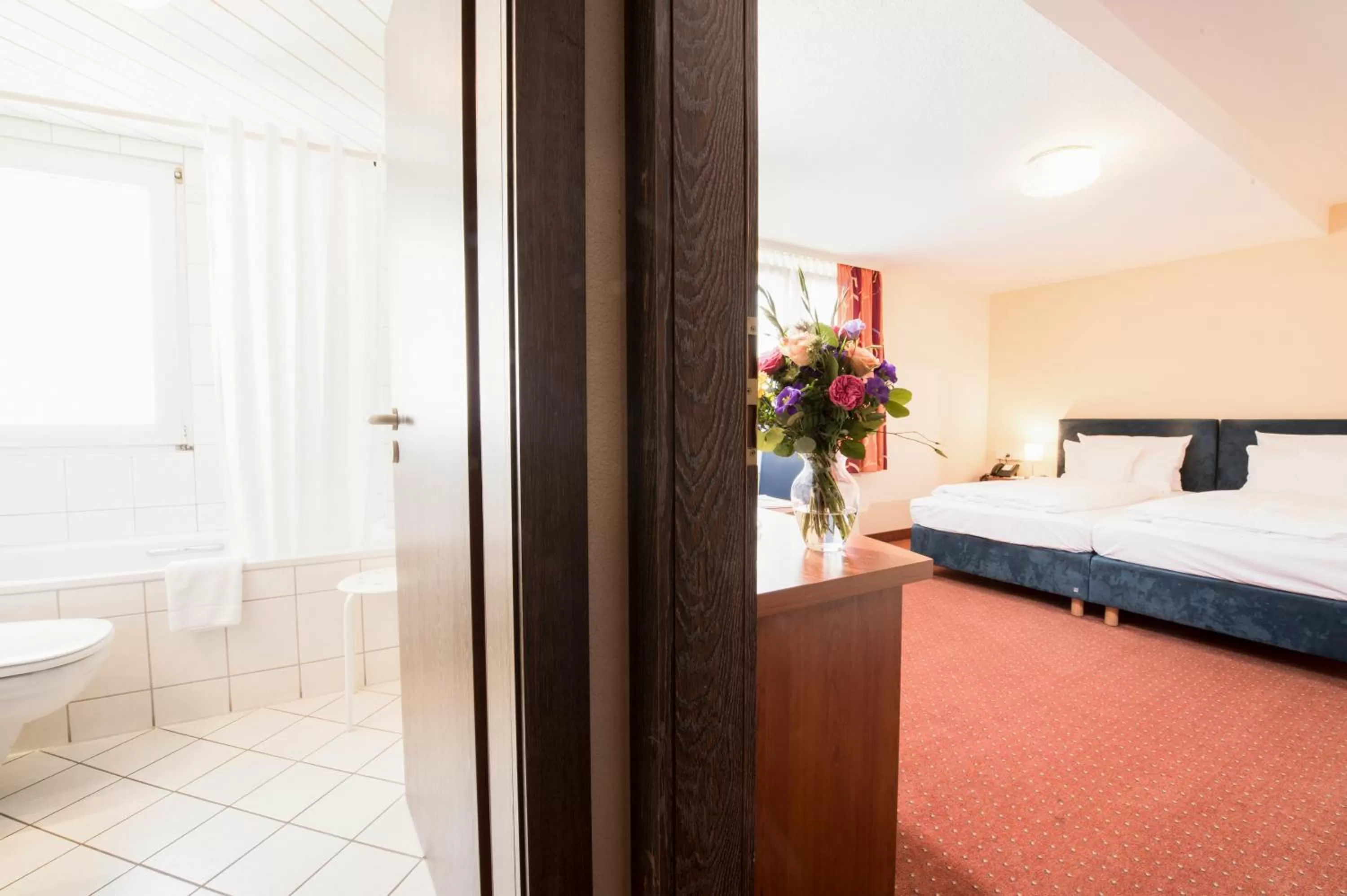 Bedroom in Hotel Traube Rüdesheim