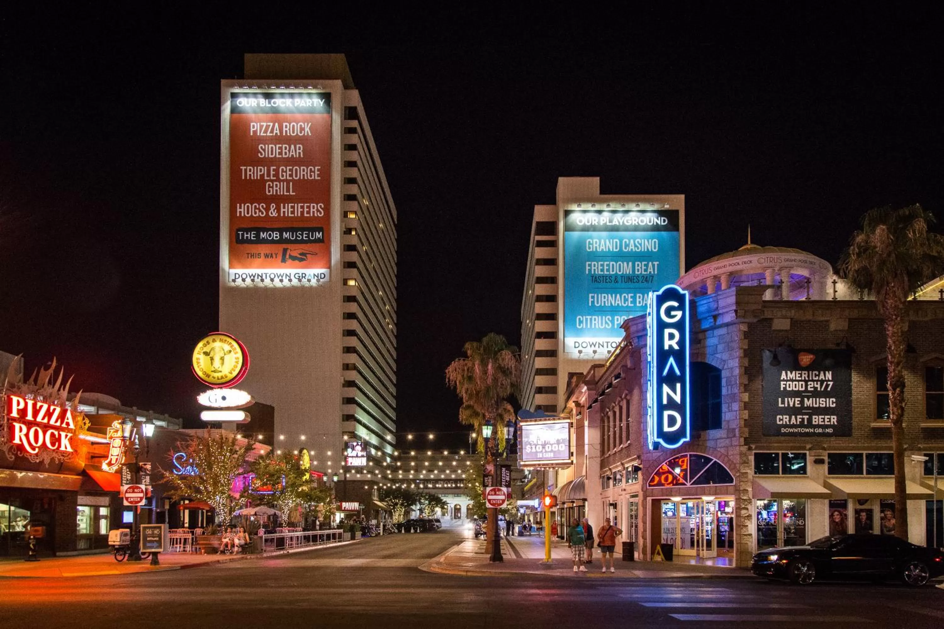 Facade/entrance in Downtown Grand Hotel & Casino