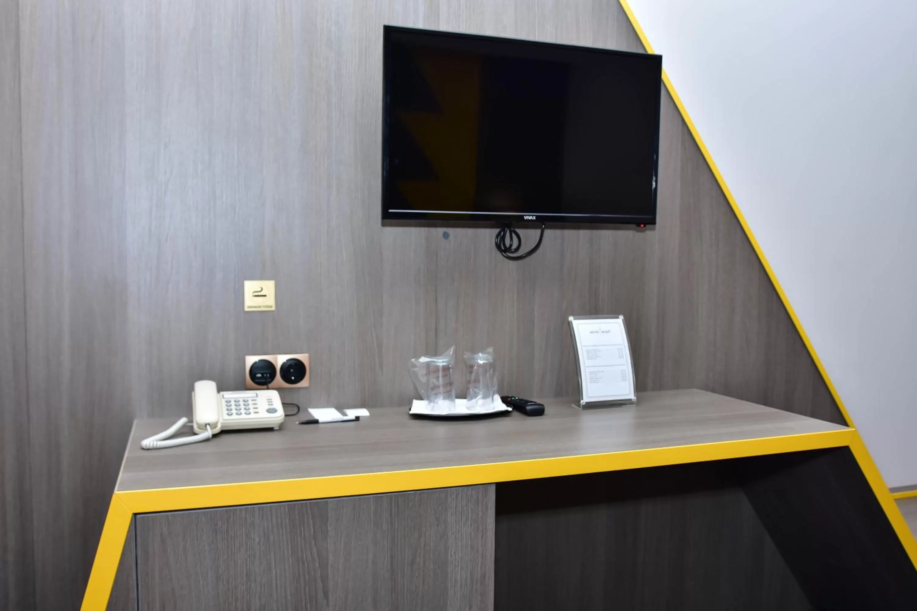 TV and multimedia, TV/Entertainment Center in Hotel Ključ