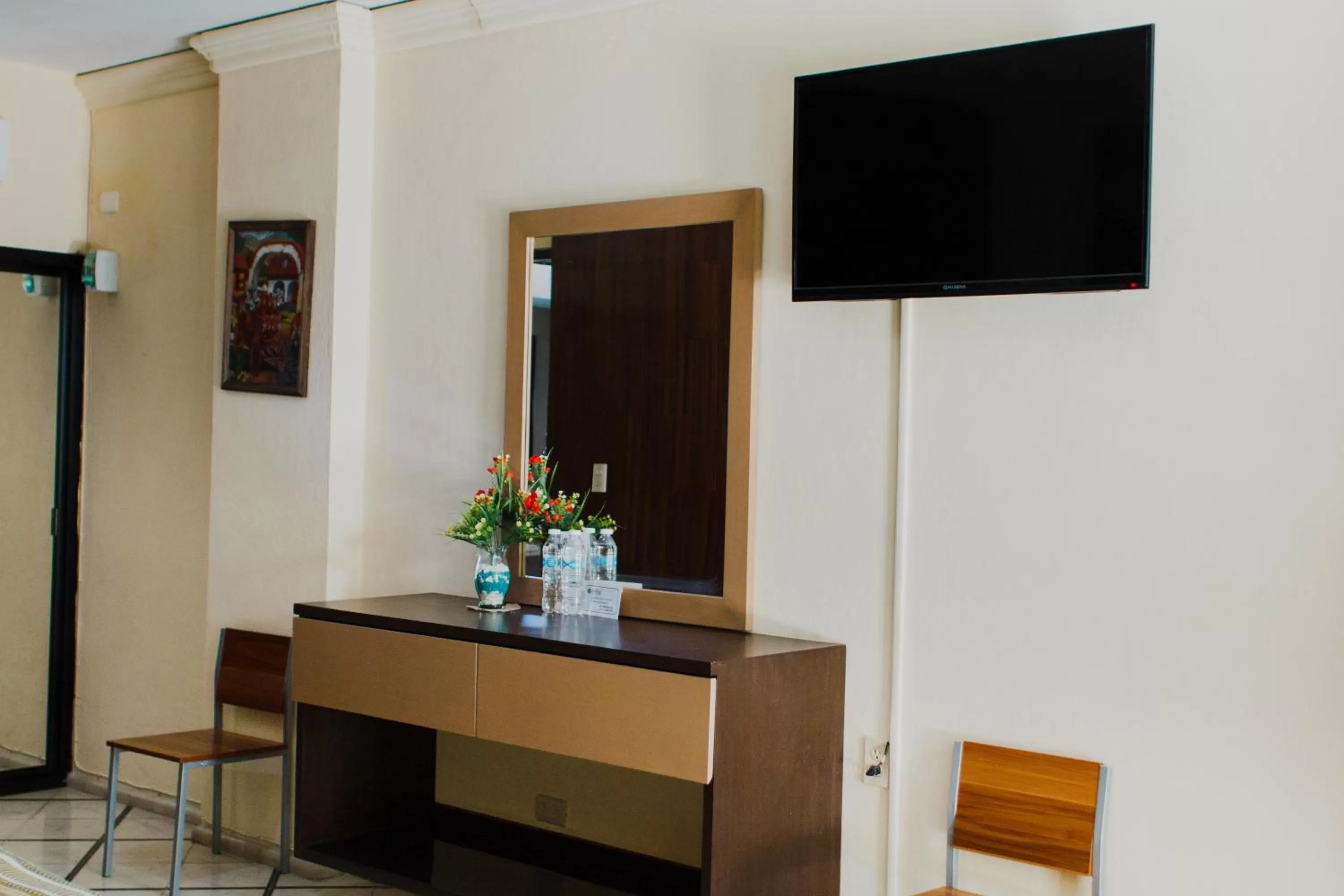 TV and multimedia in Hotel Ambassador Mérida