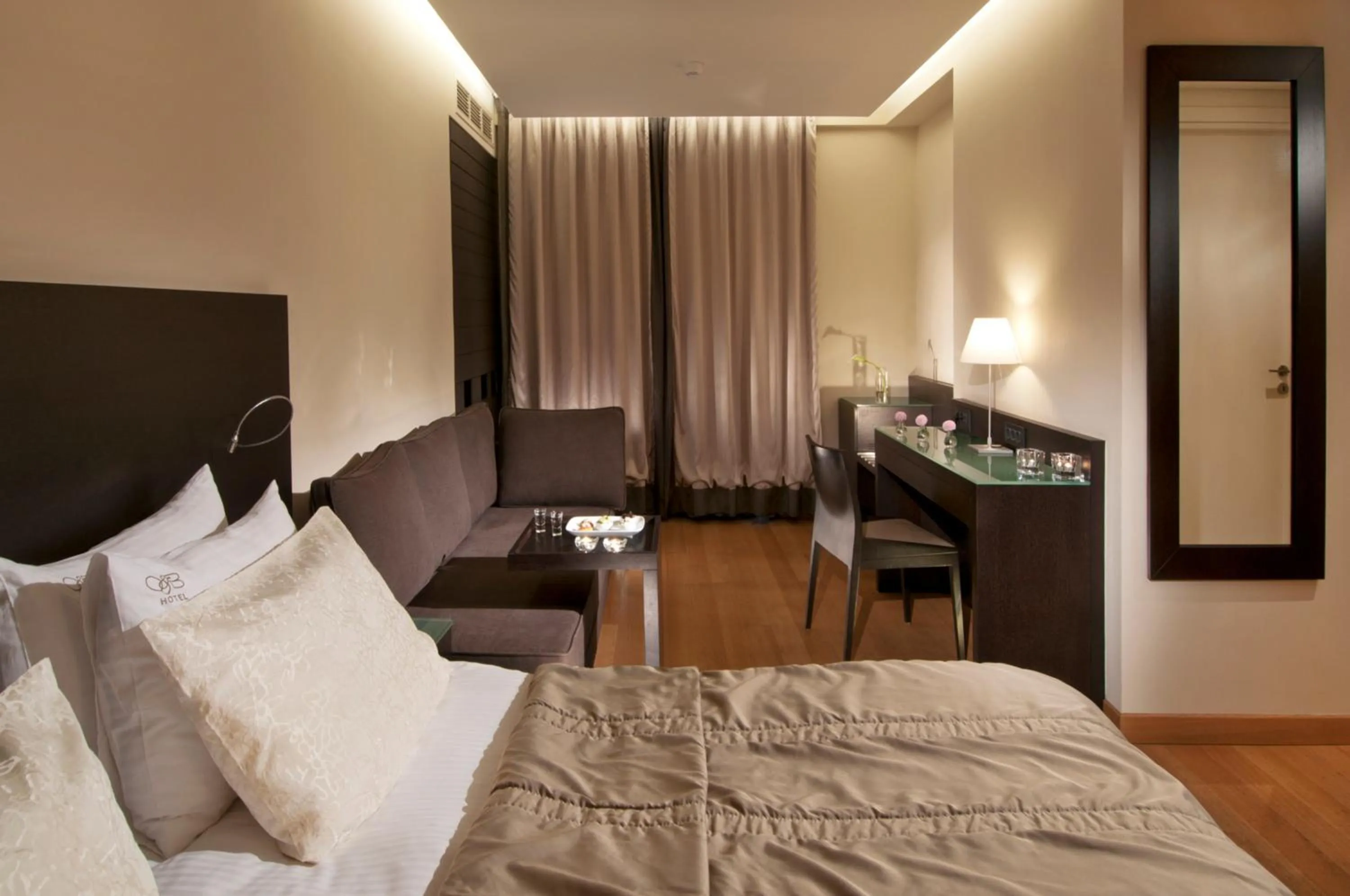 Bedroom, Bed in O&B Athens Boutique Hotel