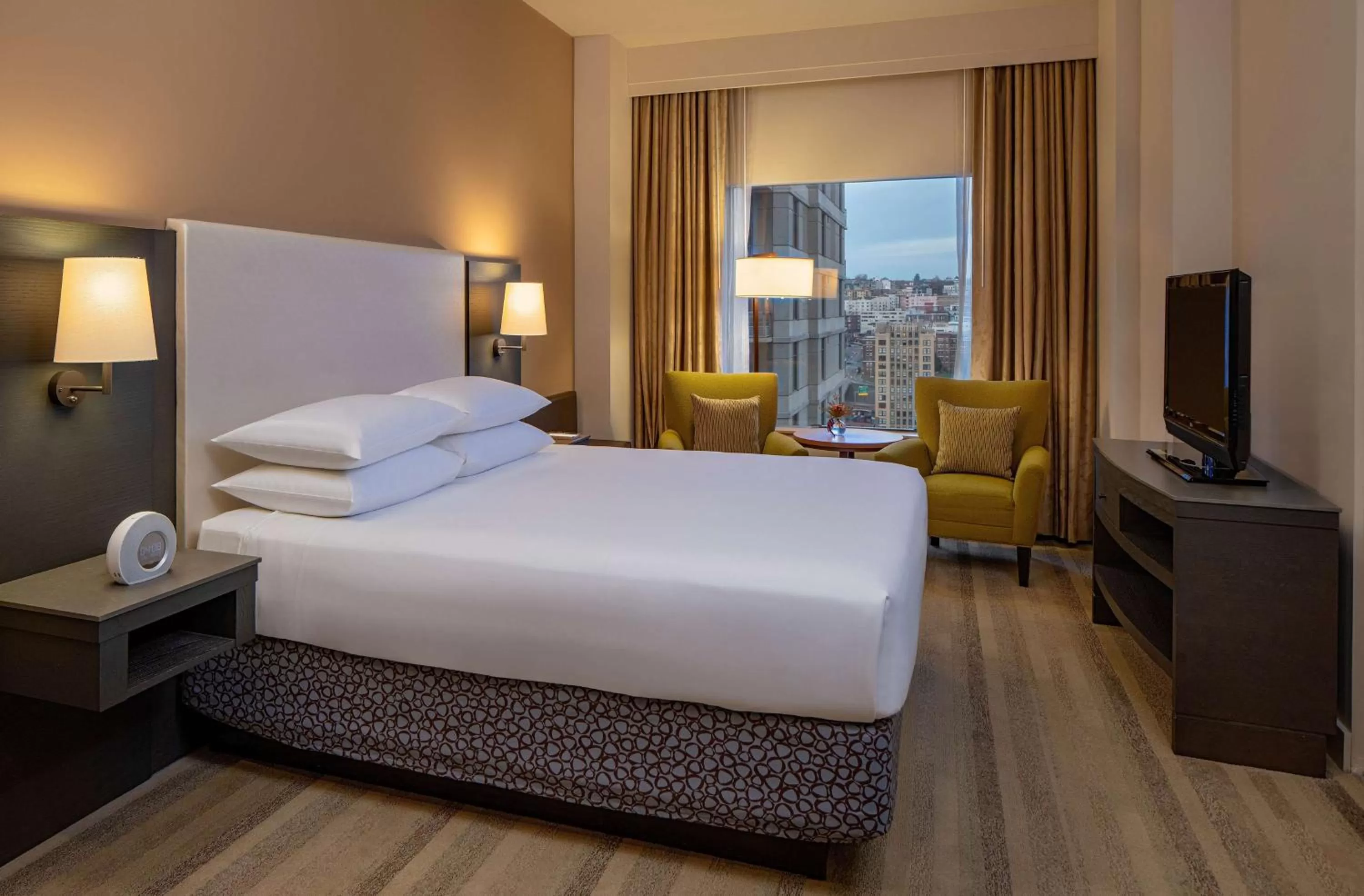 Photo of the whole room, Bed in Hyatt at Olive 8