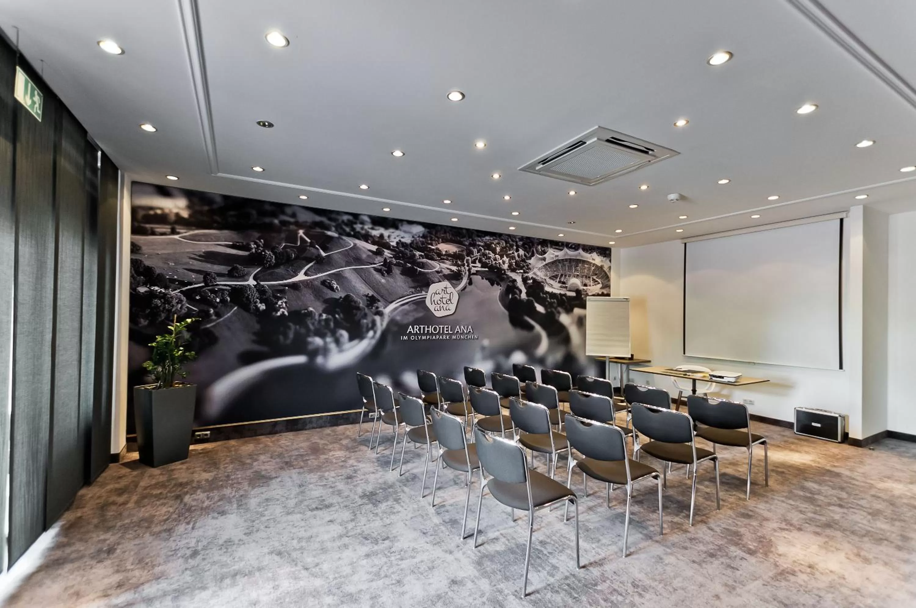 Meeting/conference room in Arthotel Ana im Olympiapark