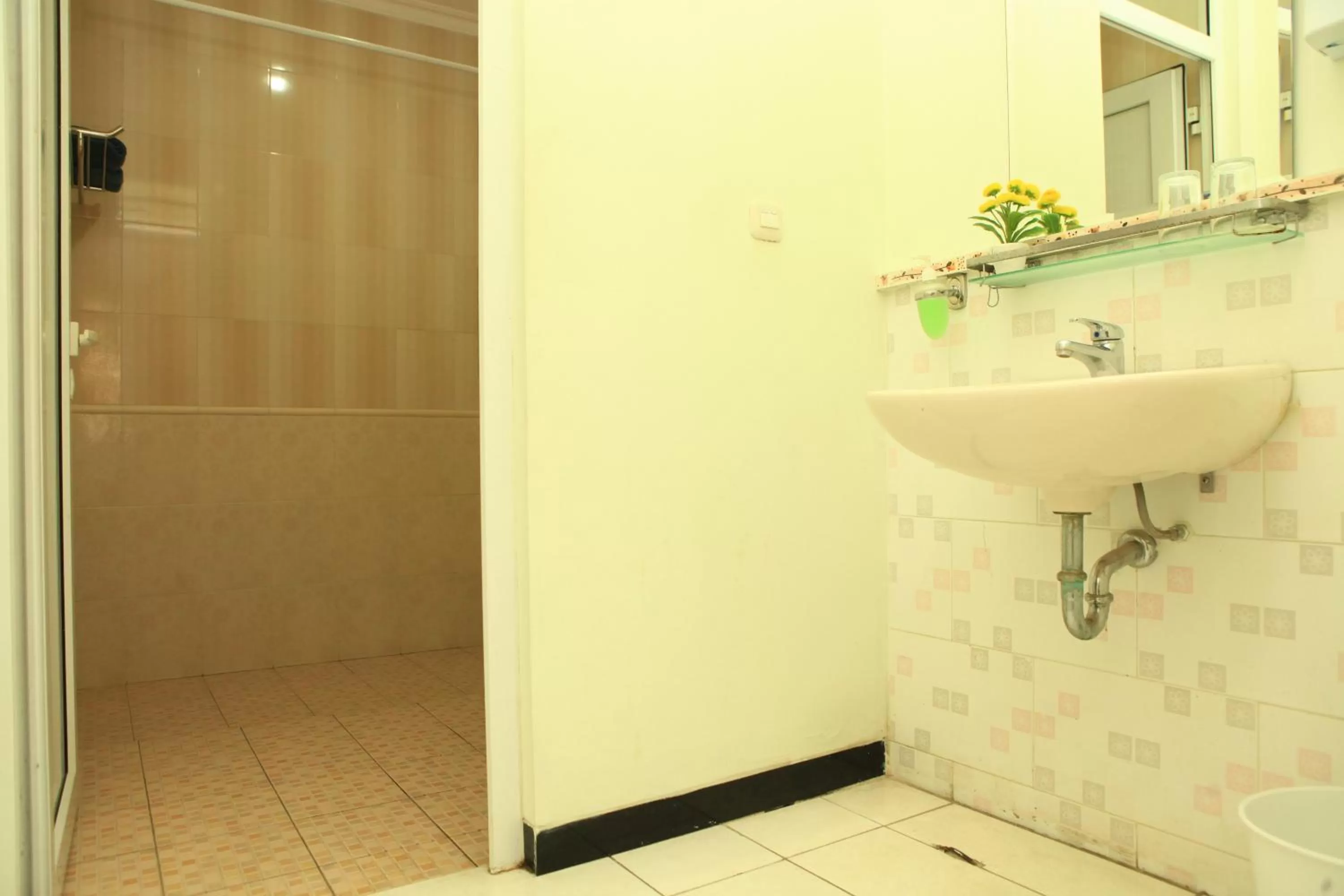 Bathroom in Arya Graha Semarang