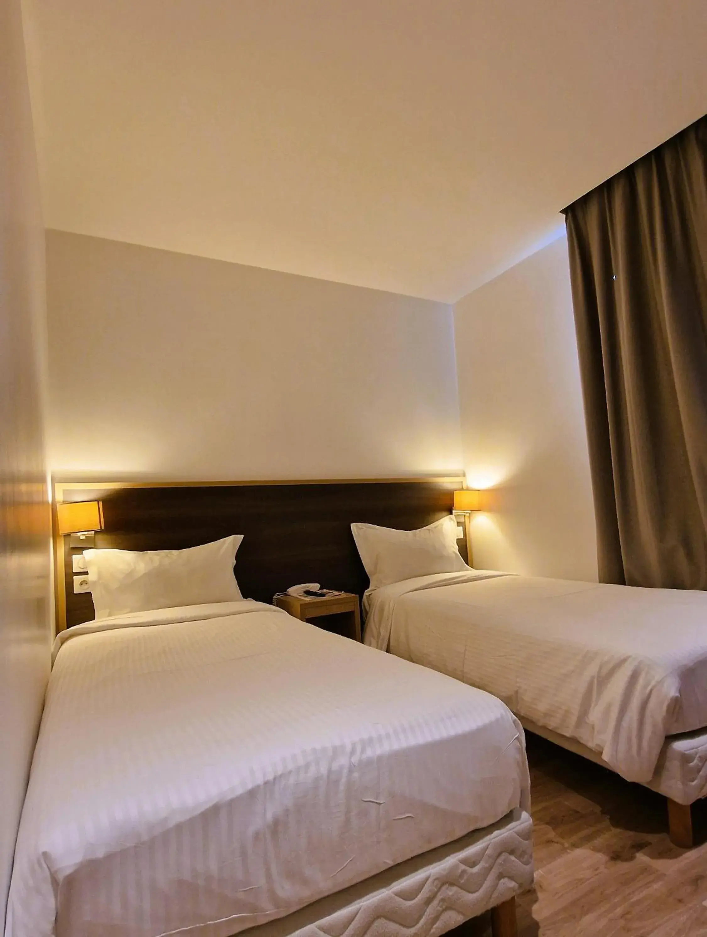 Twin Room in Hôtel Mary's - Caen Centre Gare Sncf Twin Room in Hôtel Mary's - Caen Centre Gare Sncf