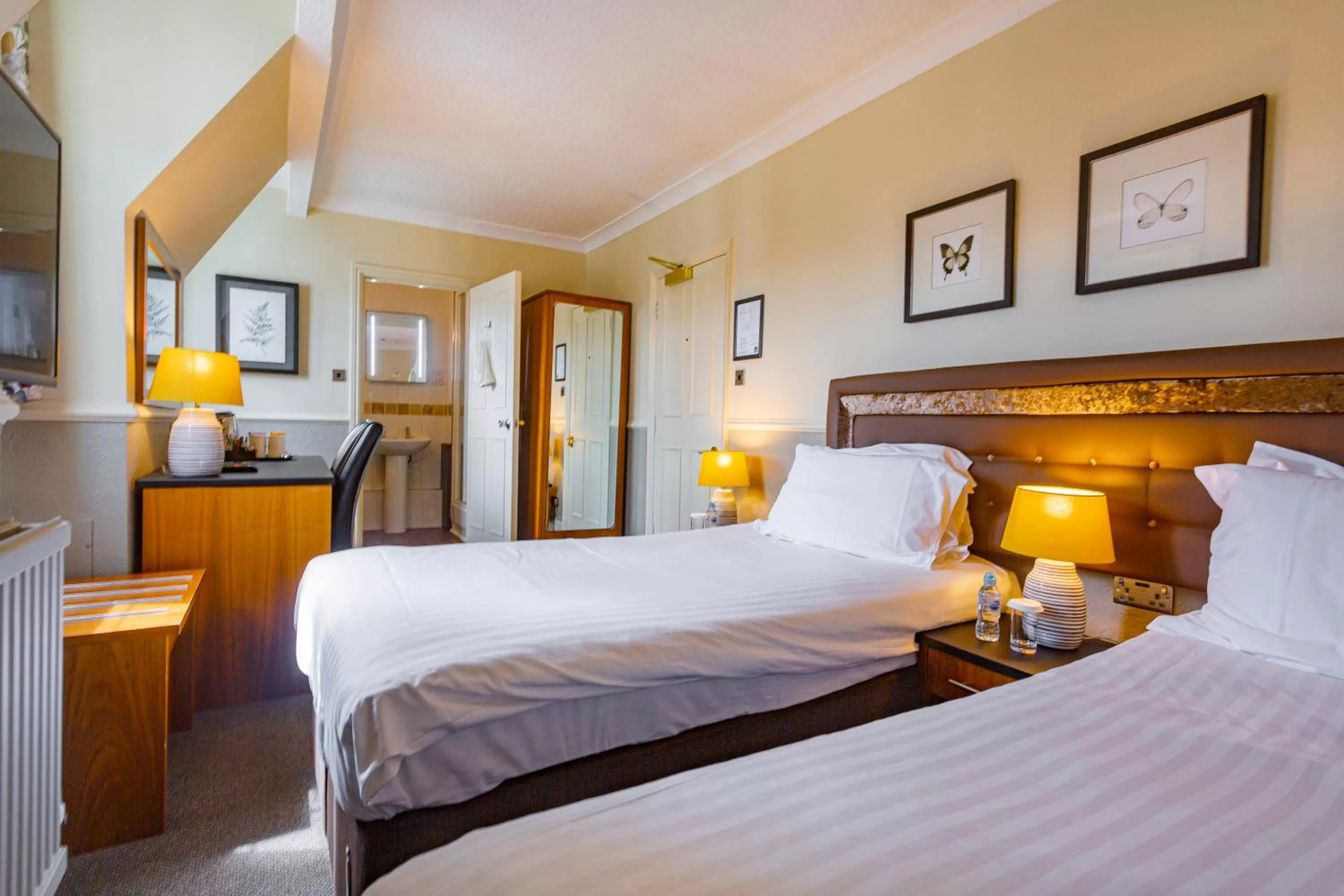 Bedroom, Bed in The White Hart Hotel, Boston, Lincolnshire - The Coaching Inn Group