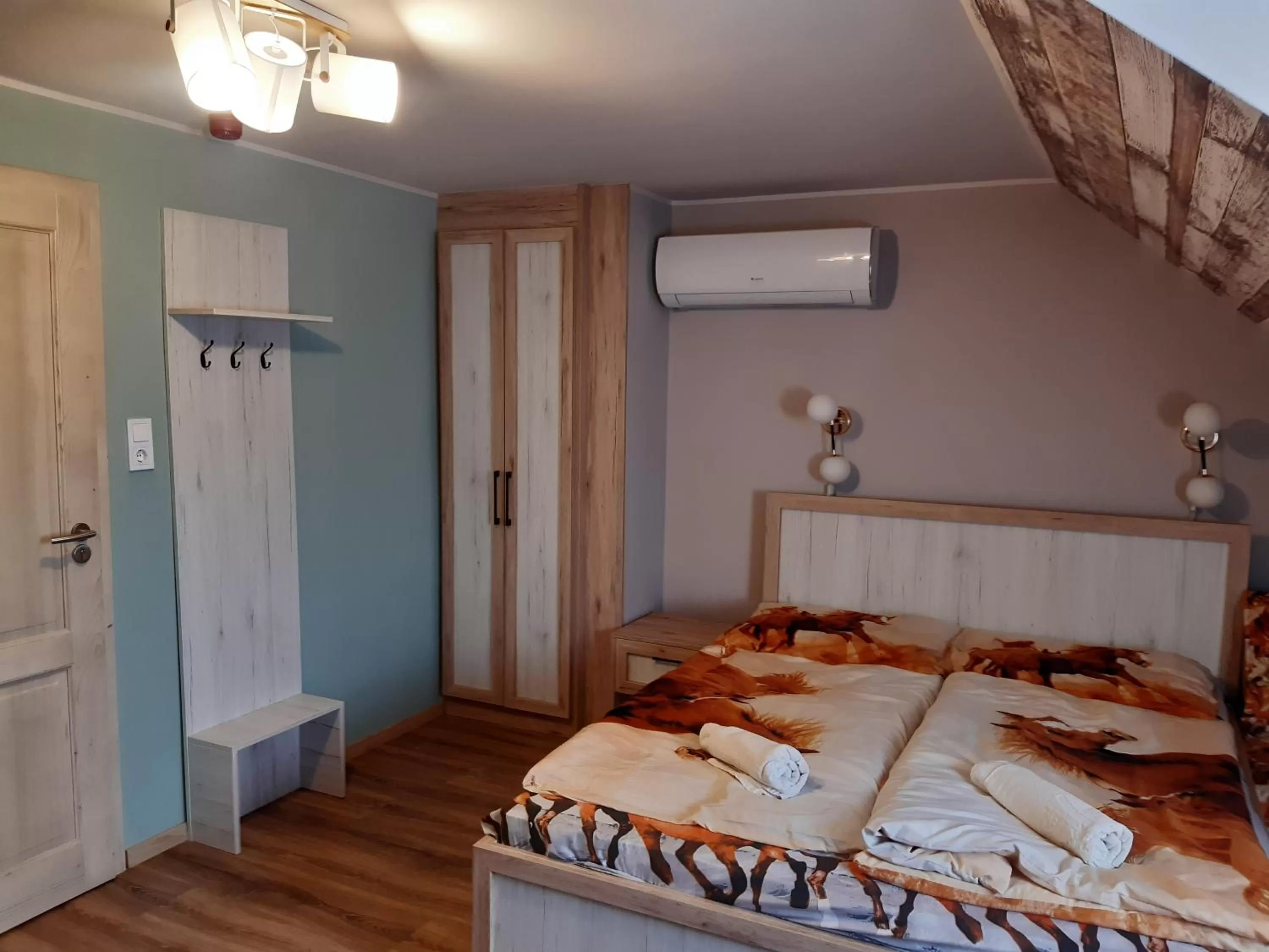 Bed in Mátyus Udvarház Kengyel Fogadó Eger