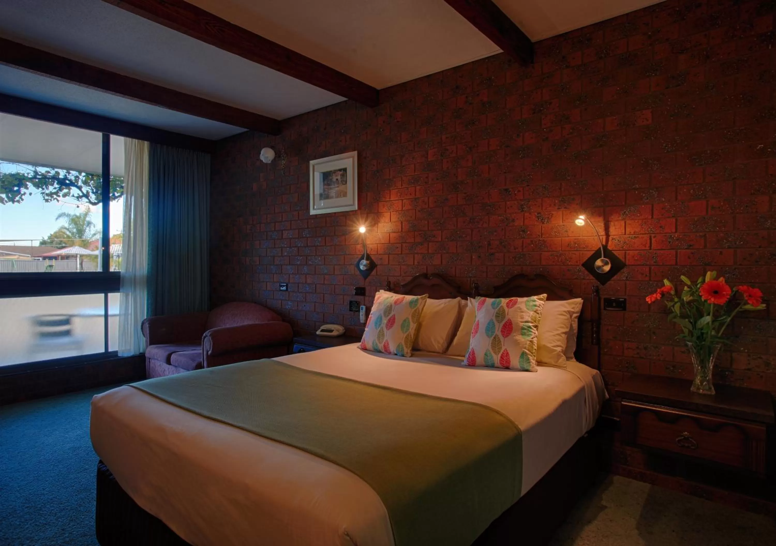 Bed in Belltower Motor Inn