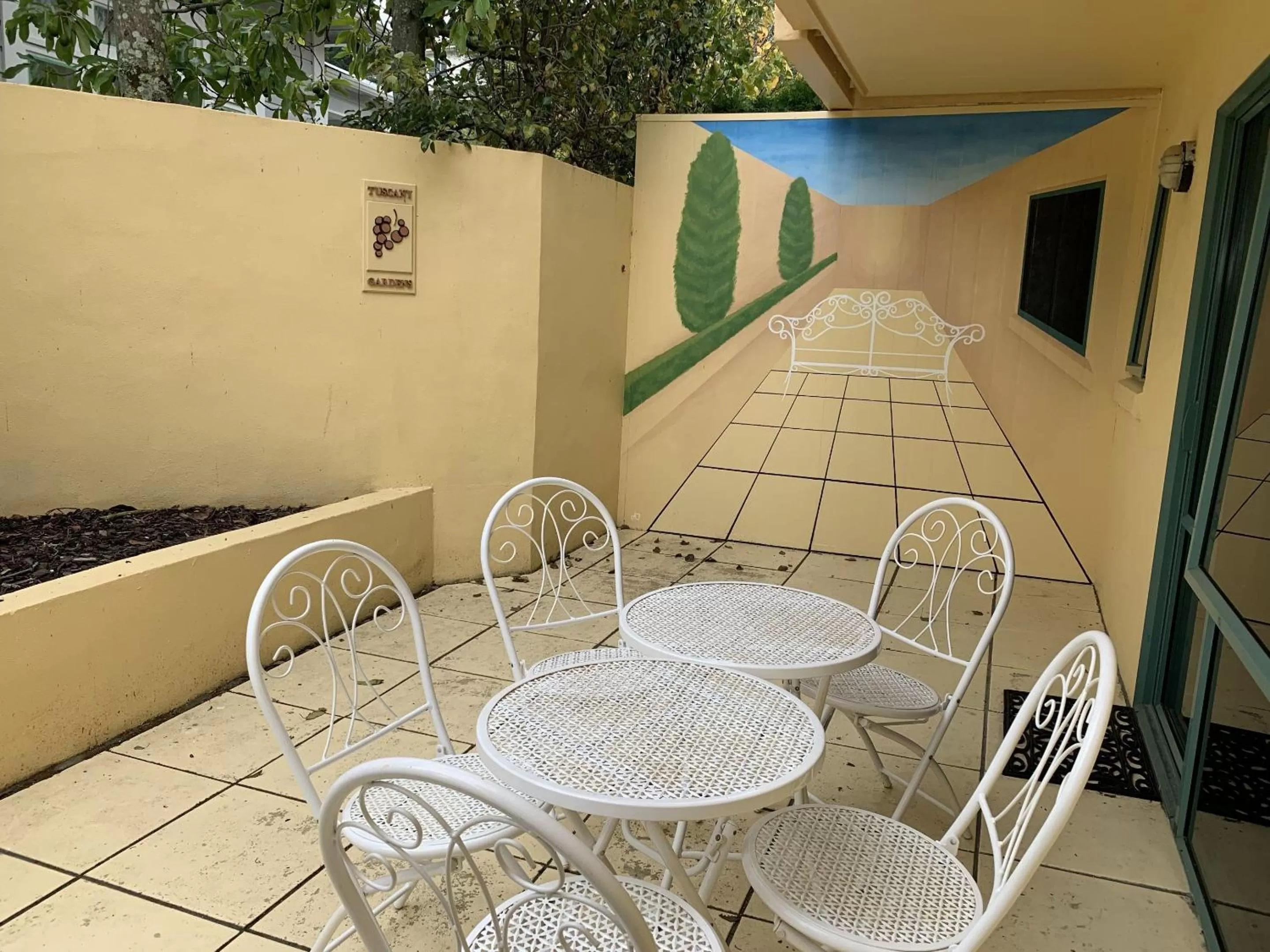 Patio in Tuscany Gardens Motor Lodge