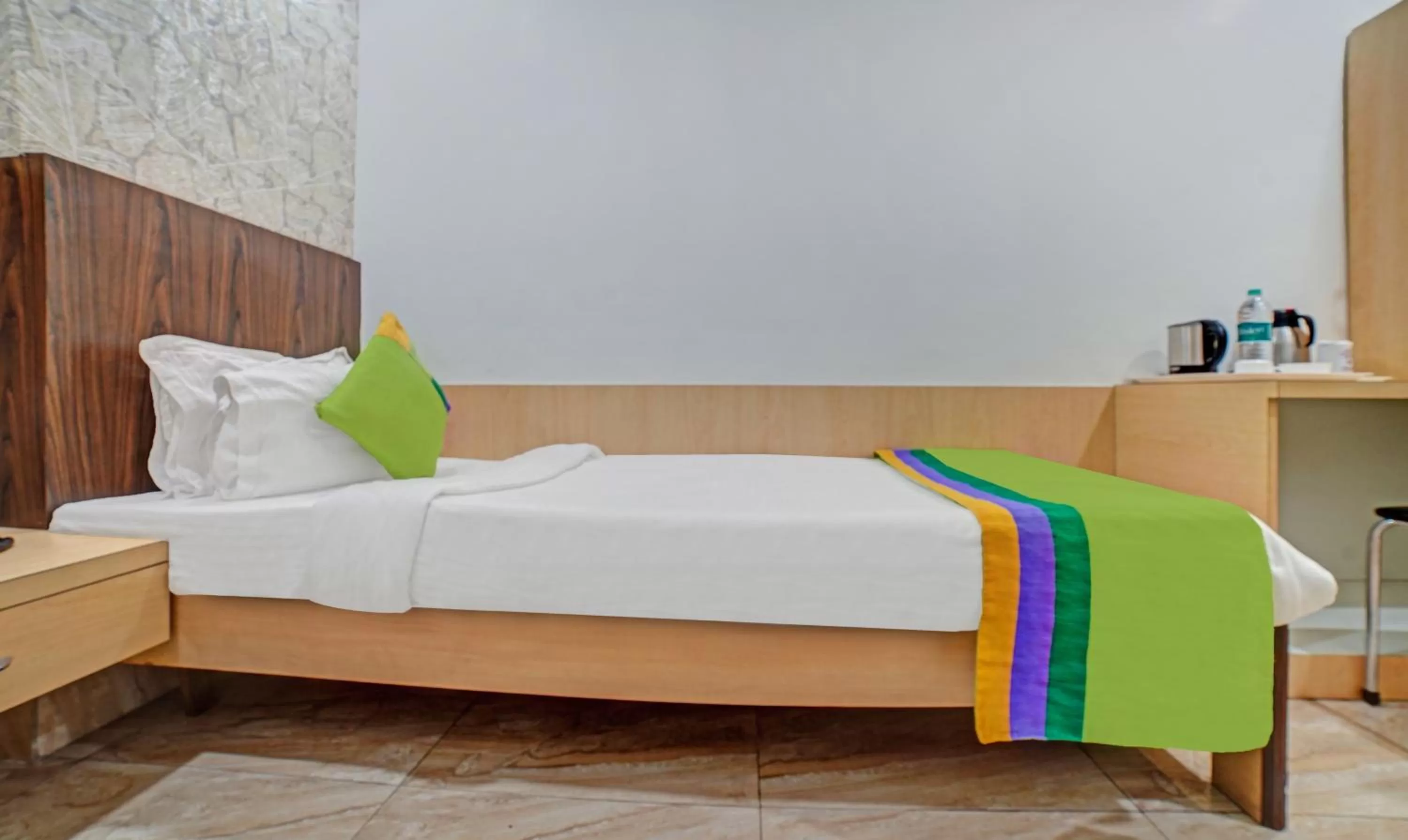 Bedroom, Bed in Treebo Trend South Park Bistupur