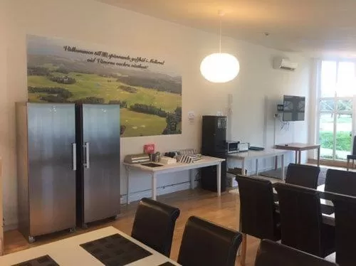 Breakfast, Kitchen/Kitchenette in Melleruds Golfklubb Bed & Breakfast