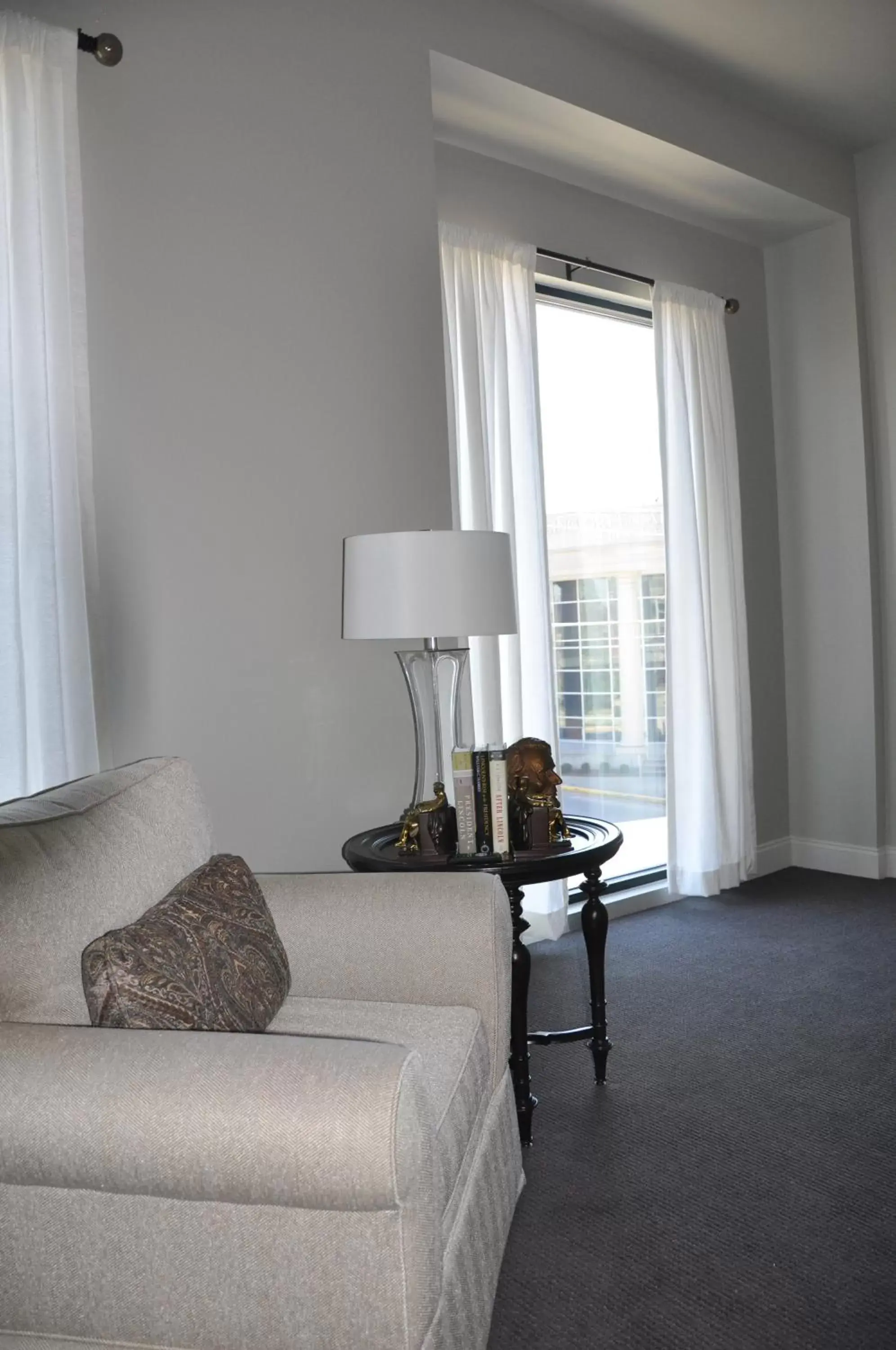 Deluxe King Suite in Kentucky Grand Hotel & Spa Deluxe King Suite in Kentucky Grand Hotel & Spa