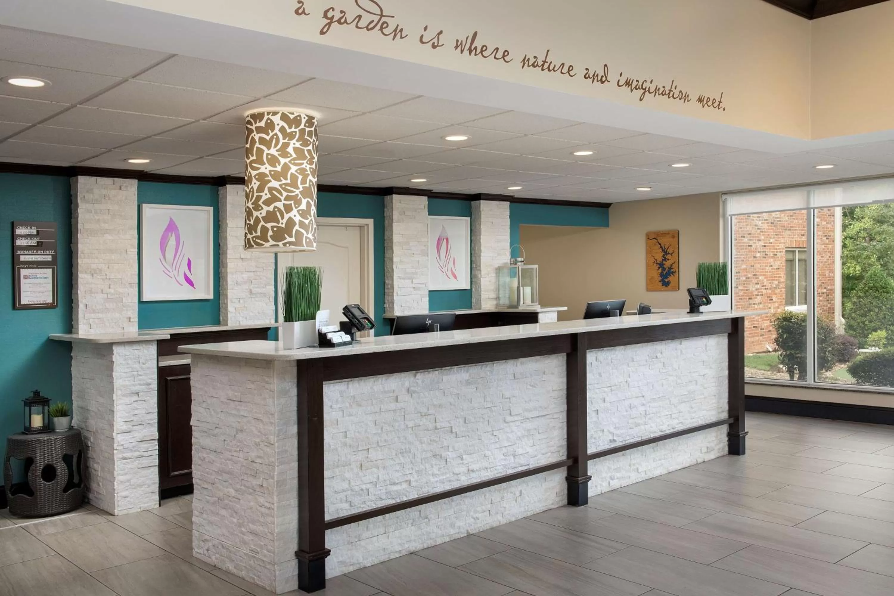 Lobby or reception in Hilton Garden Inn Charlotte/Mooresville