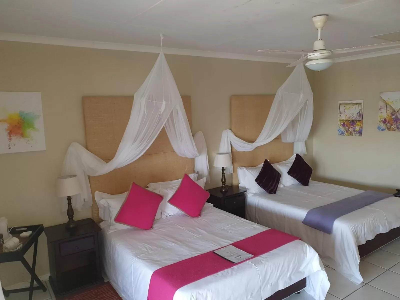 Bed in Ingwe Manor B&B