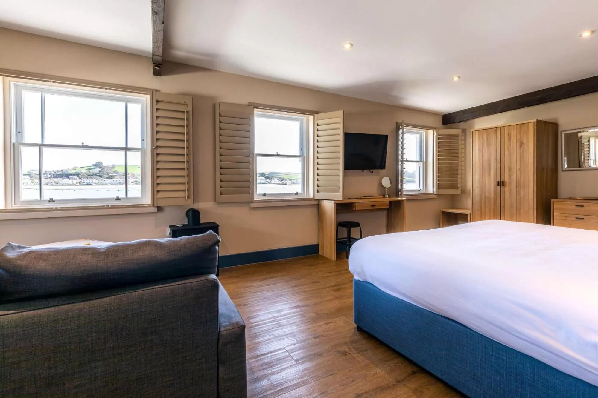 Bedroom, Bed in The Seagate