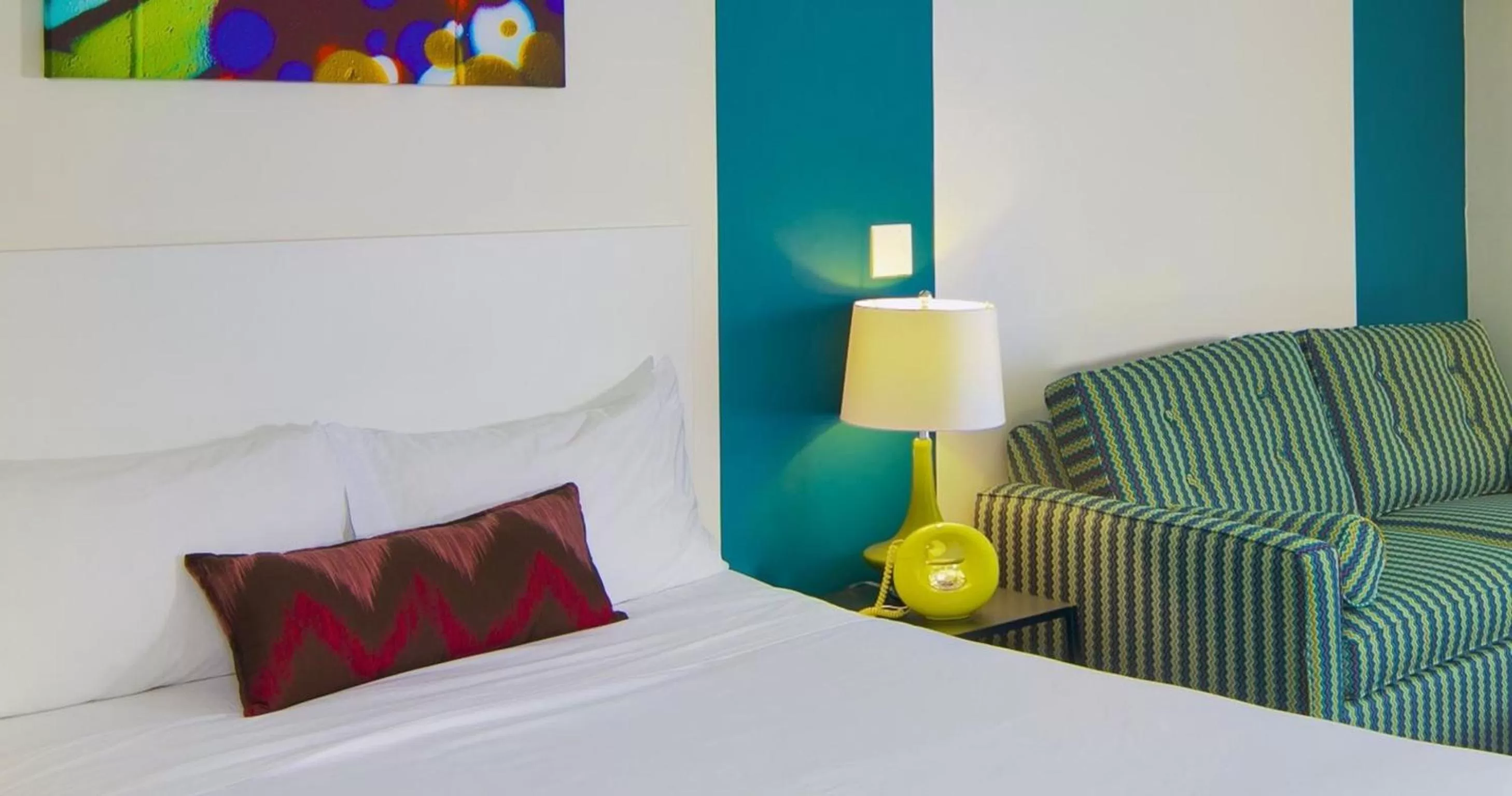 Bedroom, Bed in Hotel Zed Kelowna