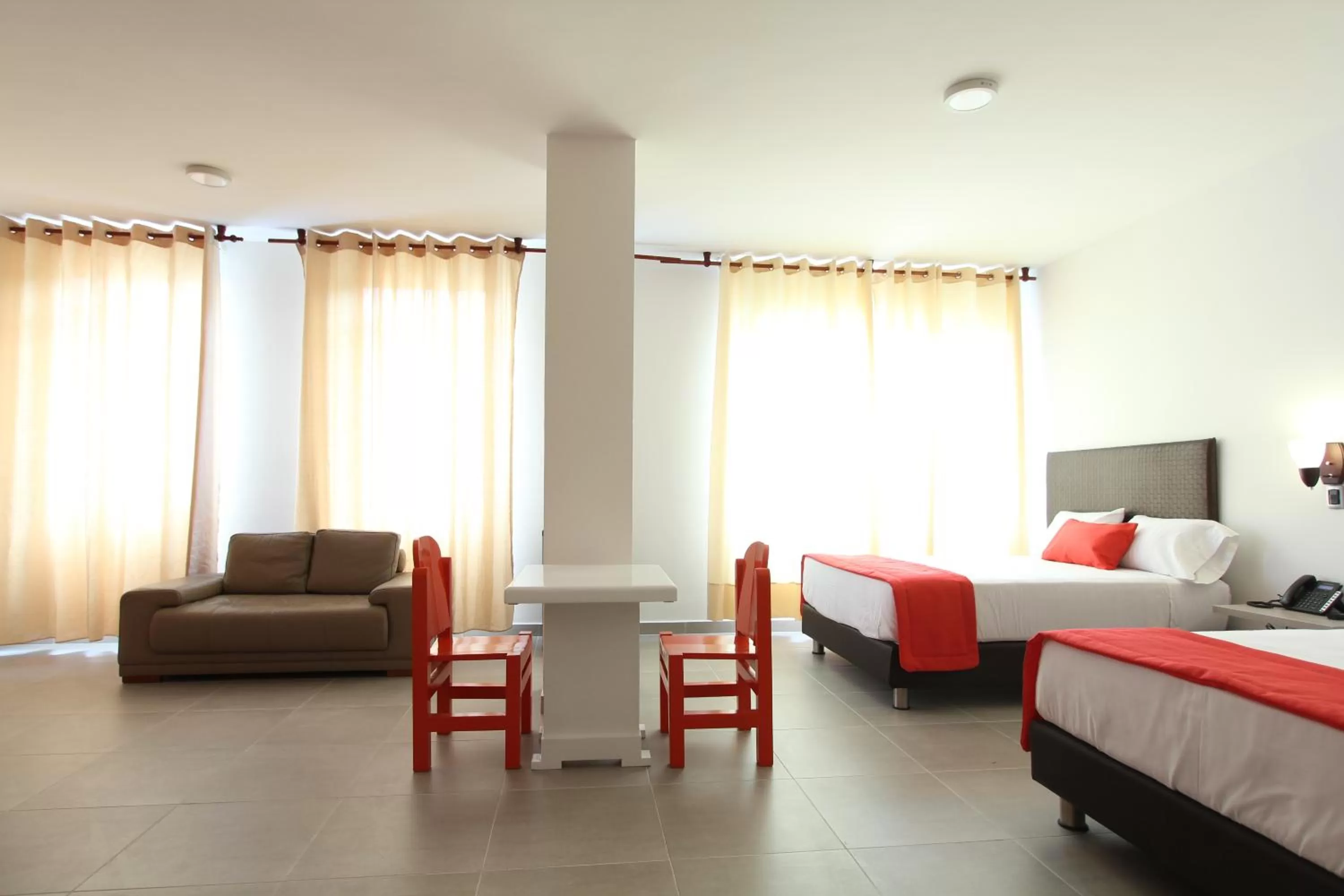 Bedroom, Seating Area in Hotel Ventura