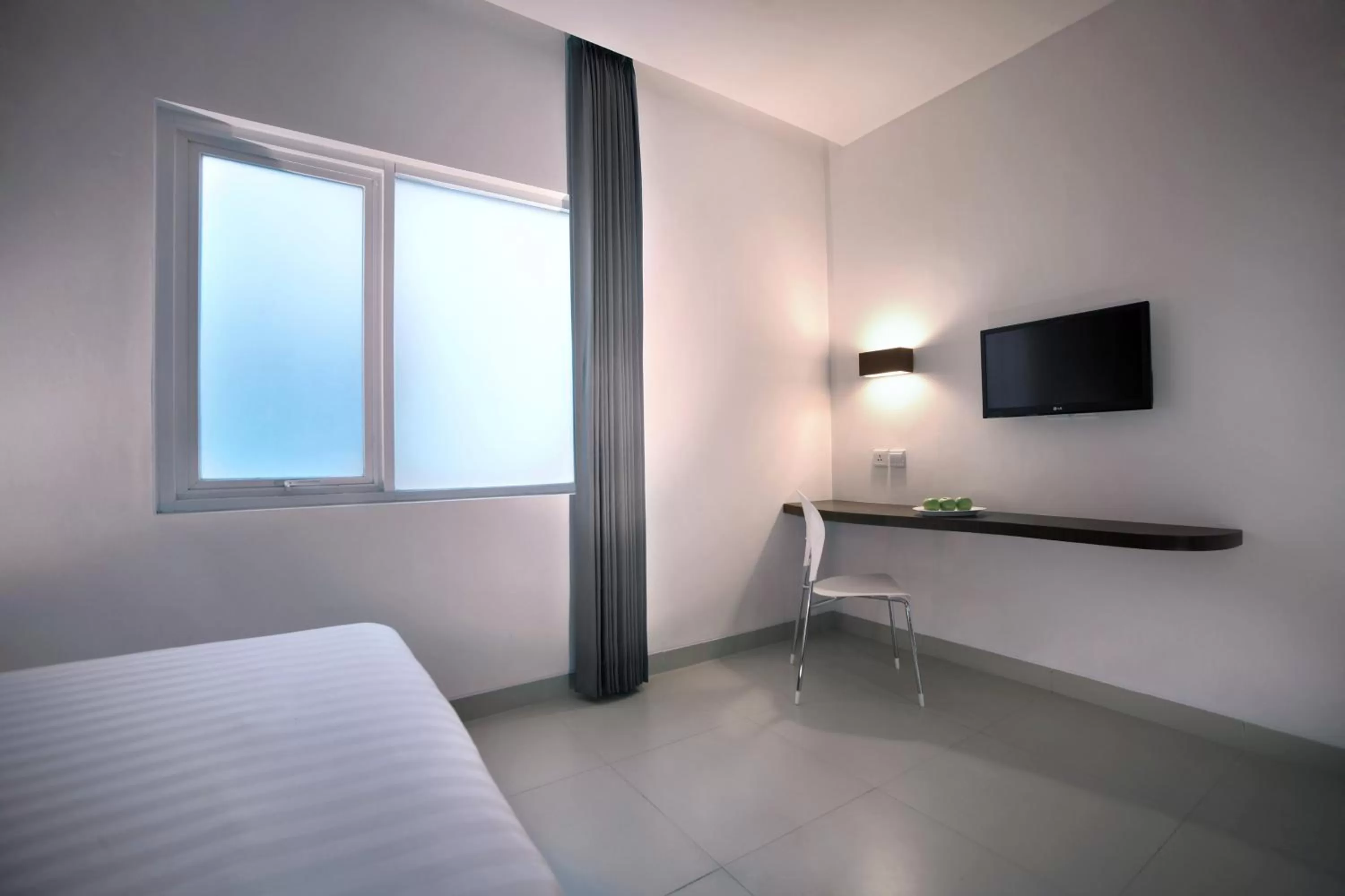 Bedroom, Bed in favehotel Melawai