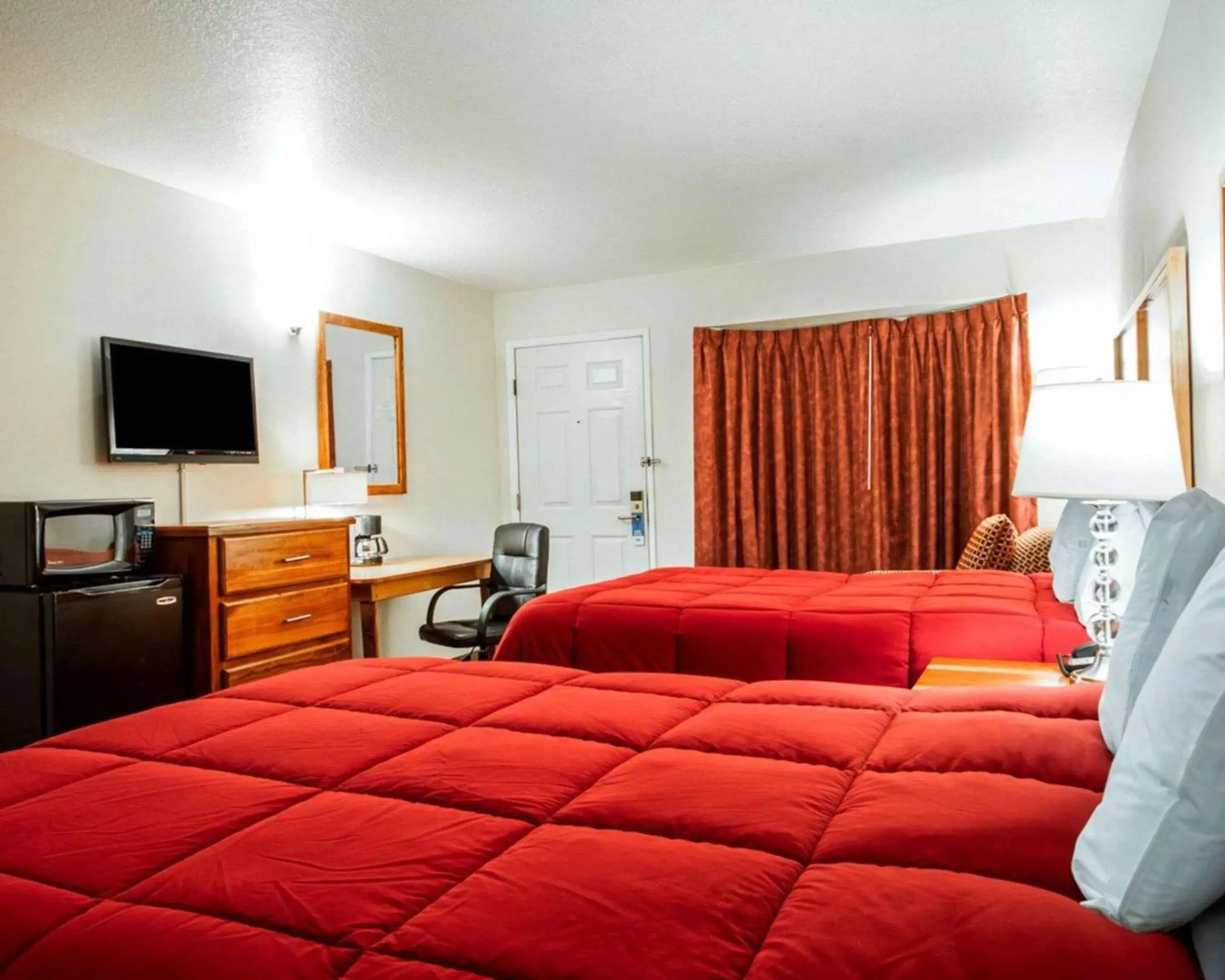 Deluxe King Room in Sea Drift Inn Deluxe King Room in Sea Drift Inn