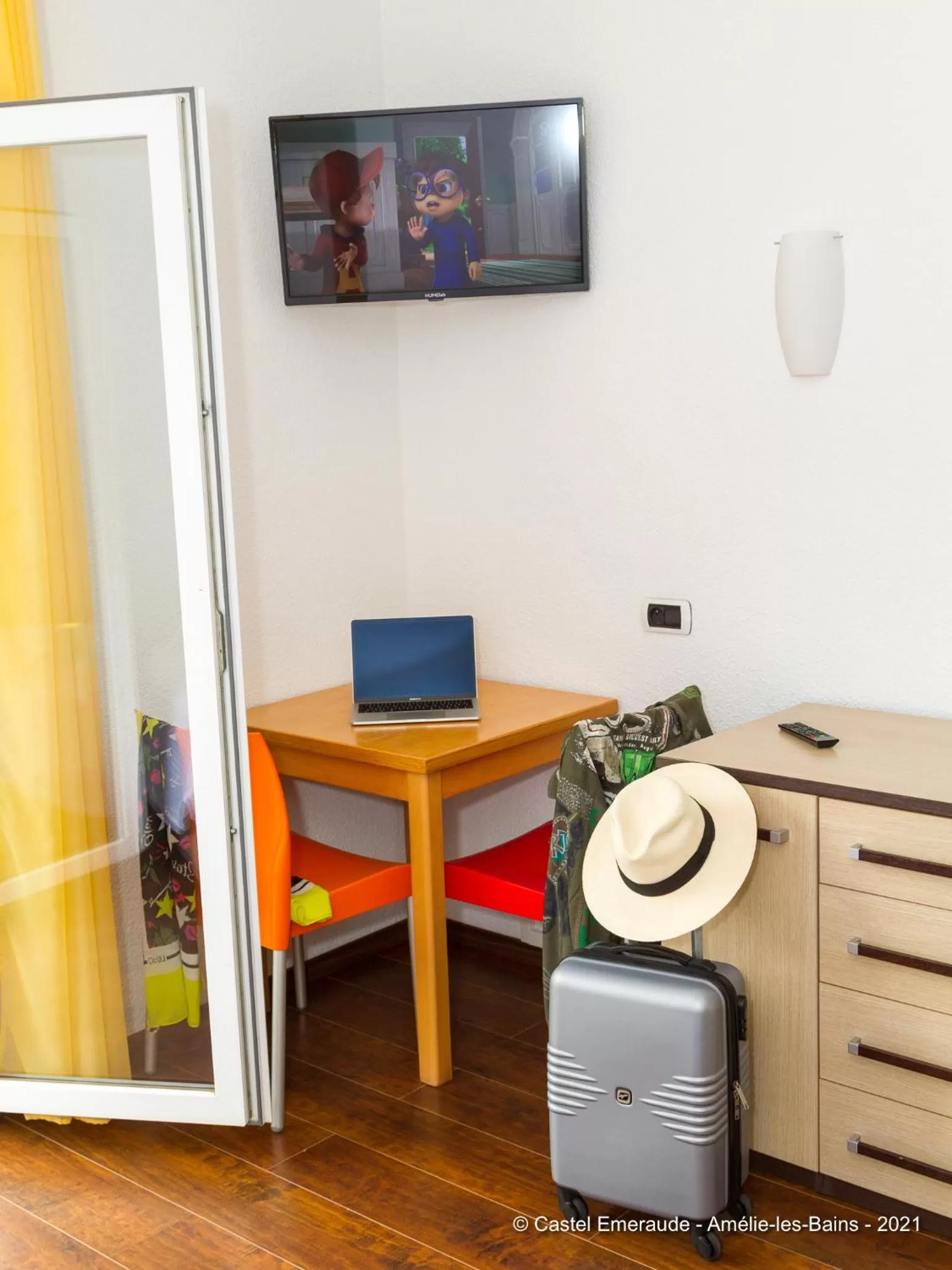 Dining area in Appart'Hotel Castel Emeraude, Charme et Caractère