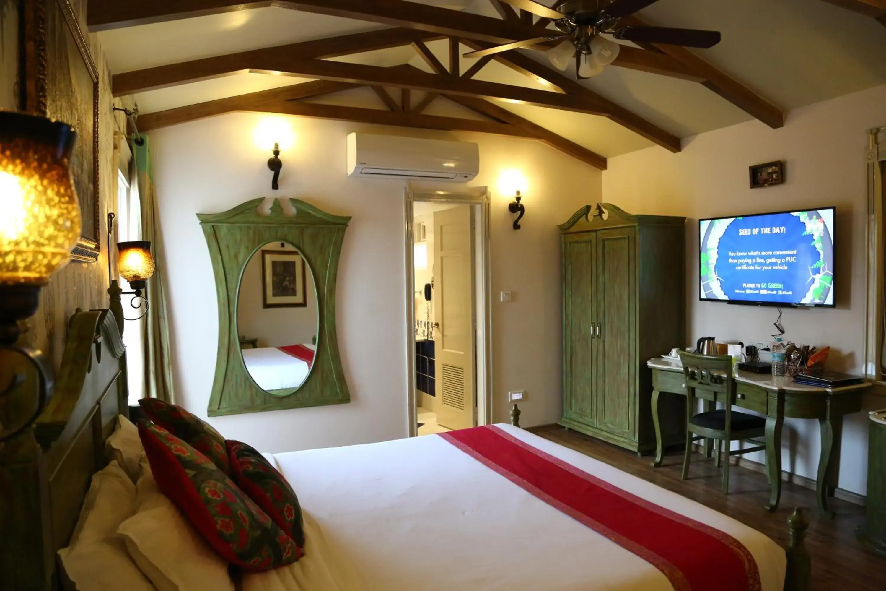 Luxury Double Room in Hotel Hillock Luxury Double Room in Hotel Hillock