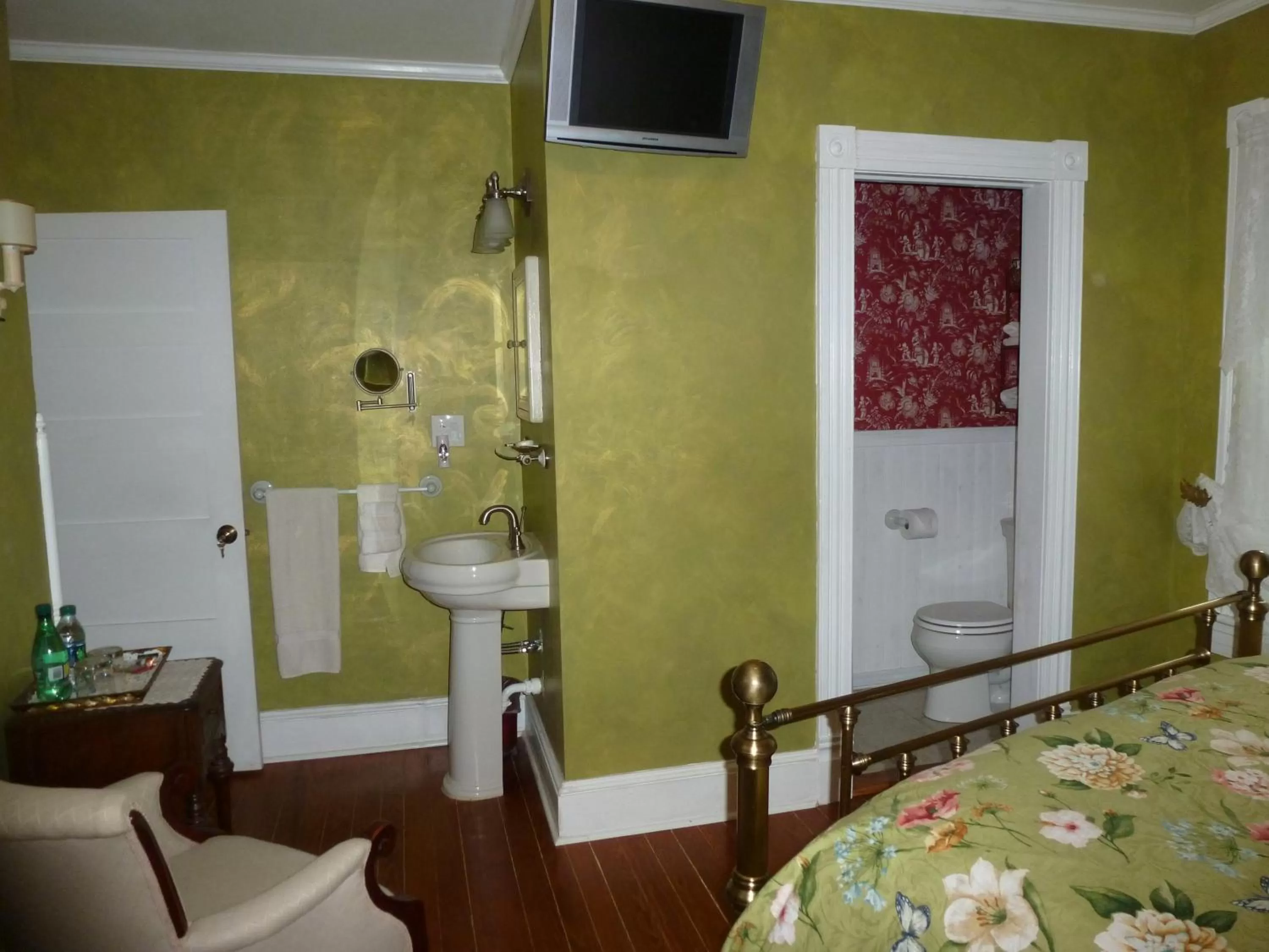 Shower, Bed in Back INN Time B&B