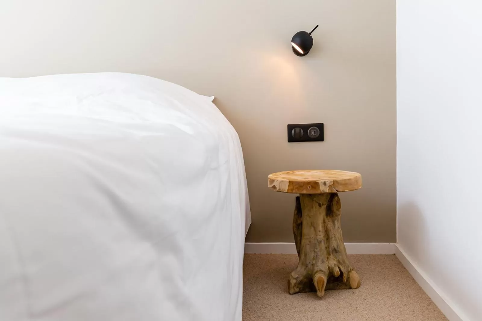 Bed in HARAS DE BARRY