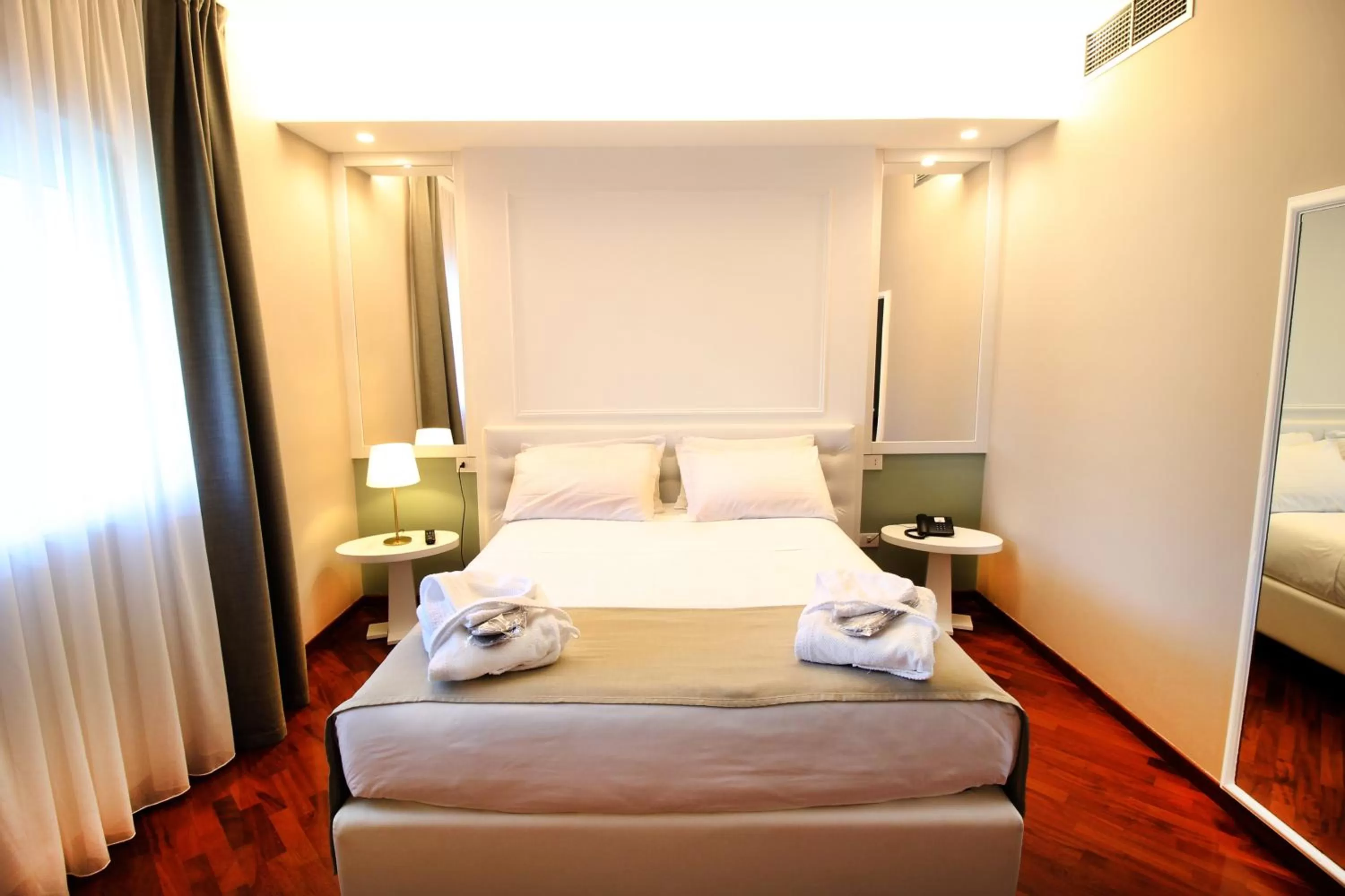 Bed in Regiohotel Manfredi